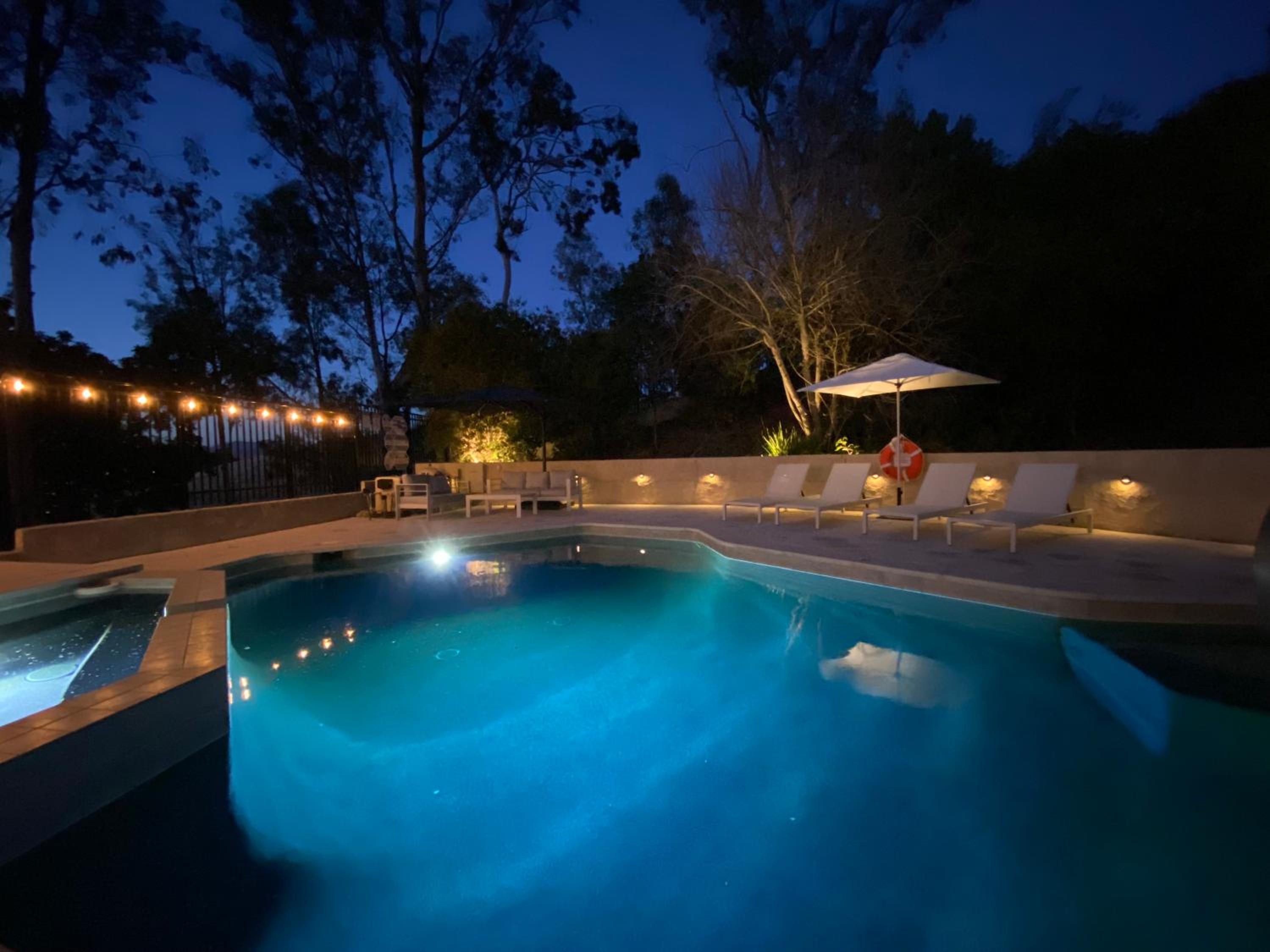 OCLuxeBnB Private Resort Living Minutes from Beach