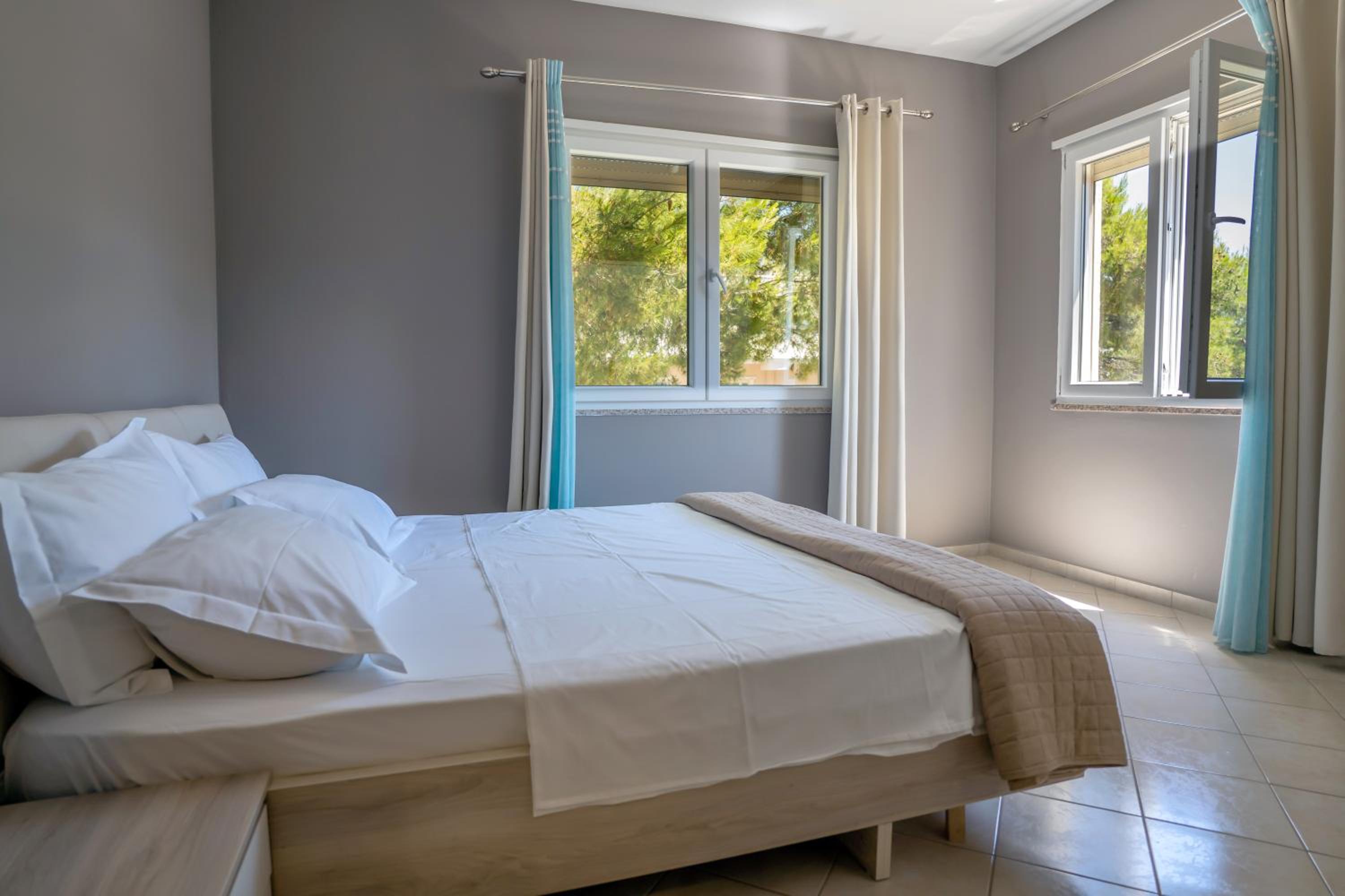 Evergreen Pines Apartment