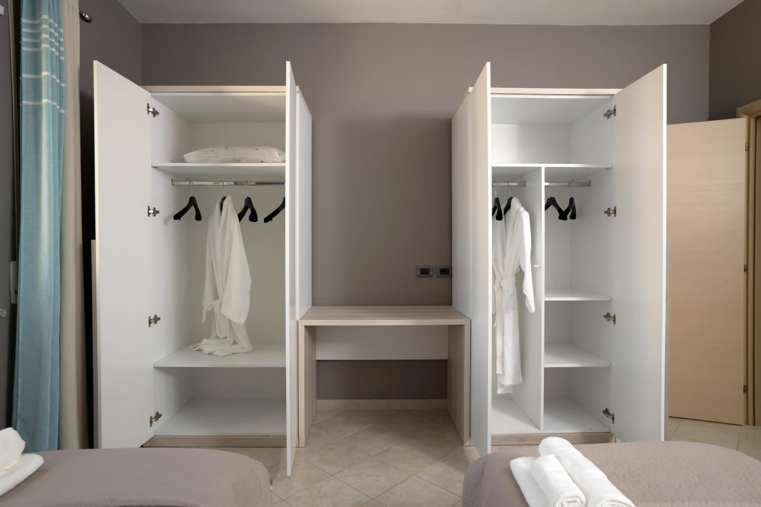 Evergreen Pines Apartment