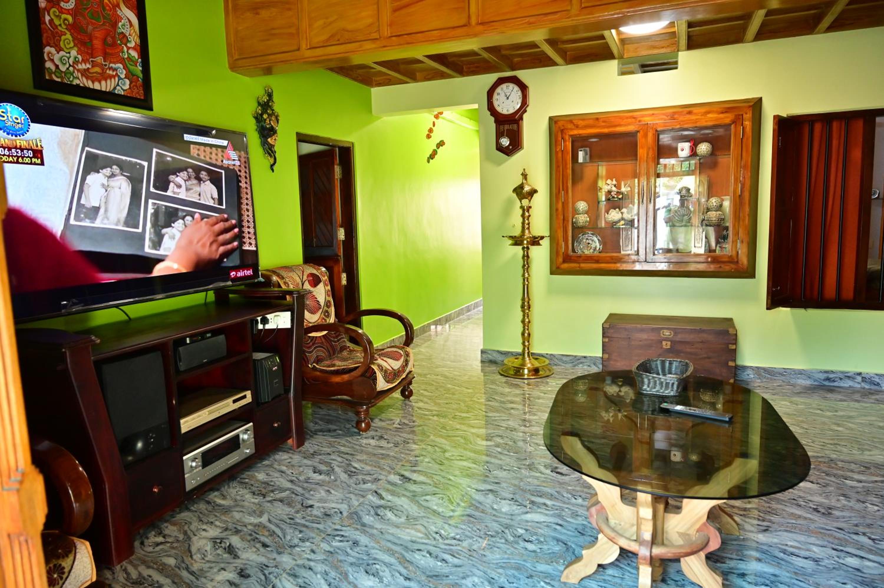 Photo 9
