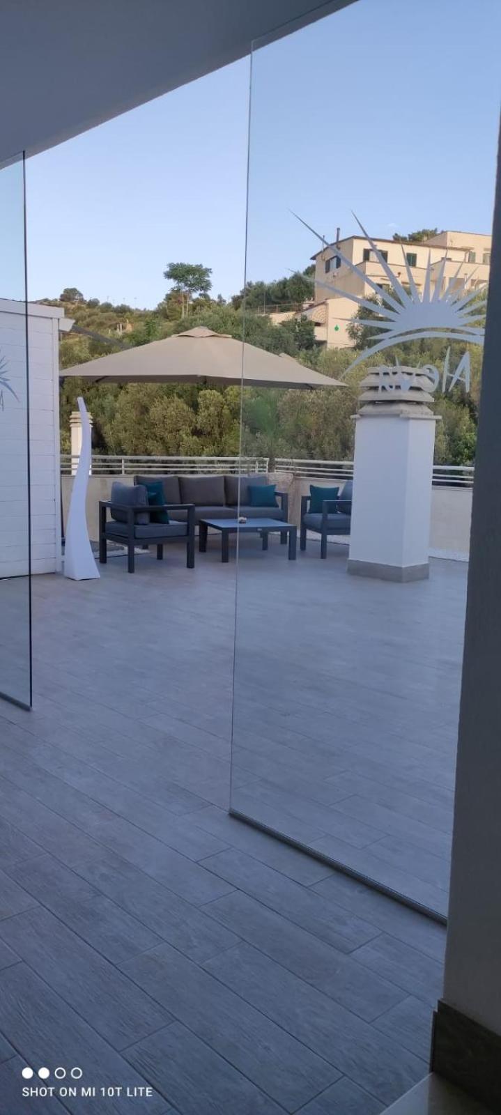 AleVa Rooms en Vieste — balance & terrace