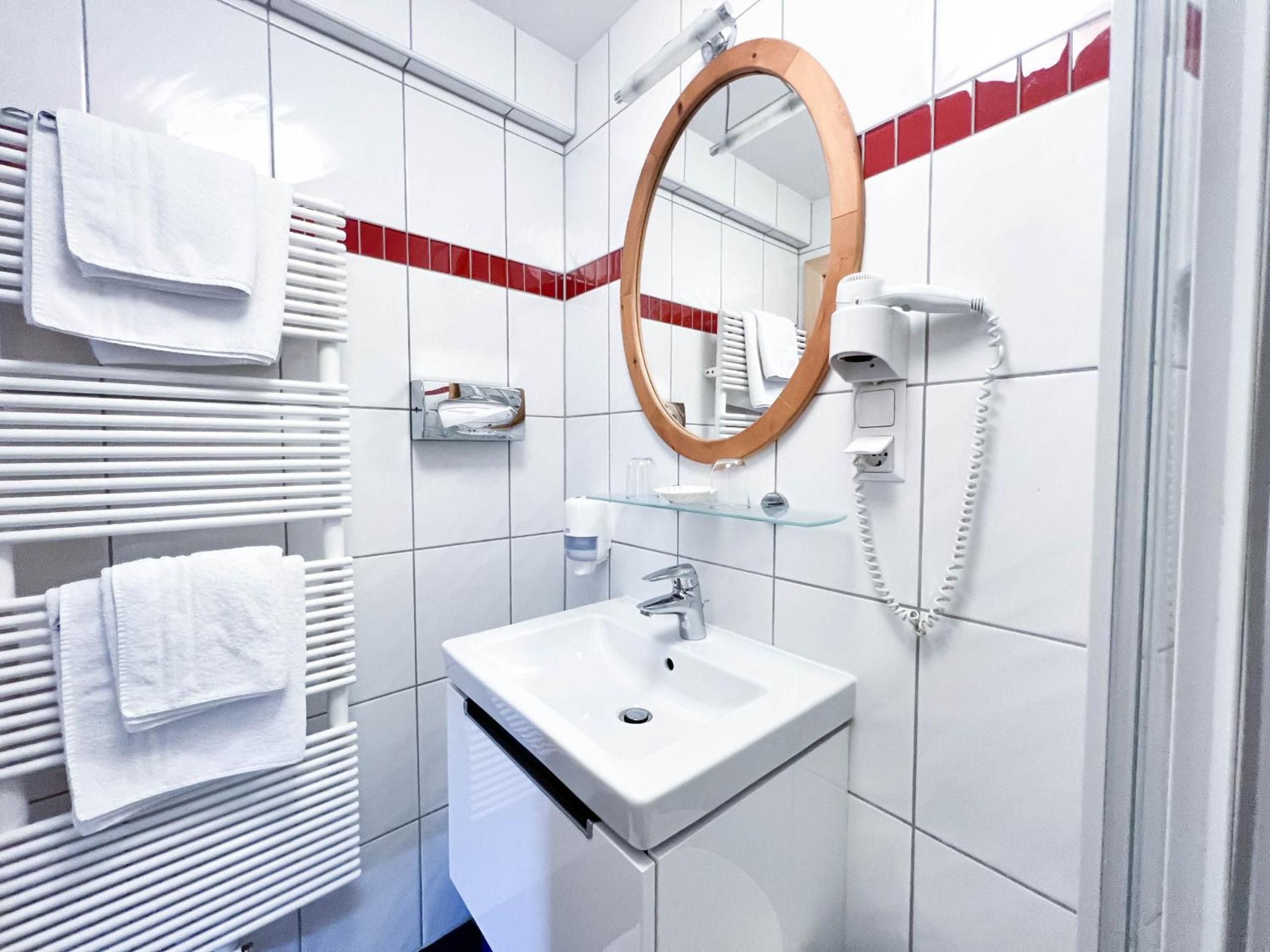Pension & Appartements Ronacherhof -Mountain Hideaway Slopeside