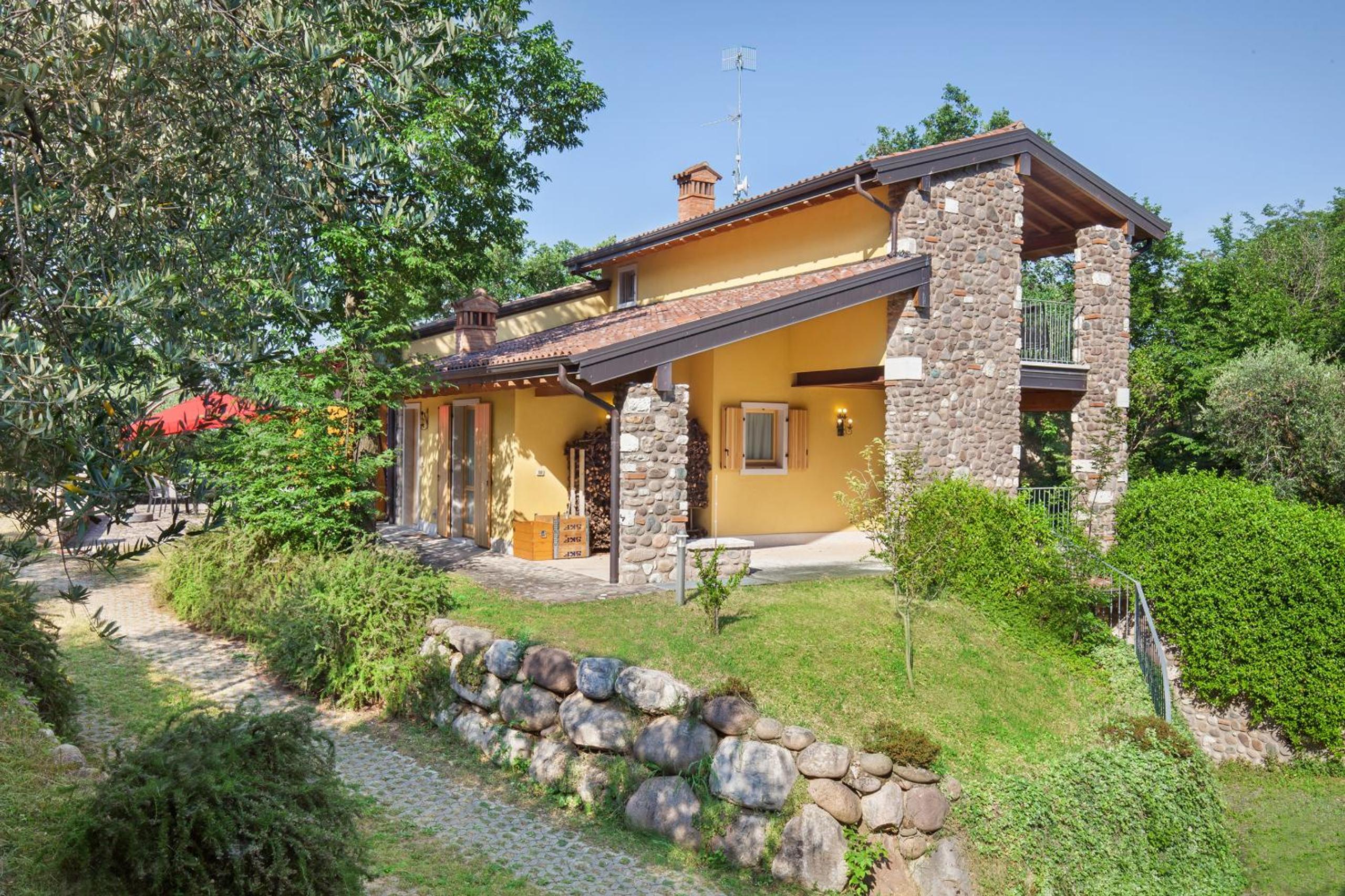 Casa del Bosco view 3