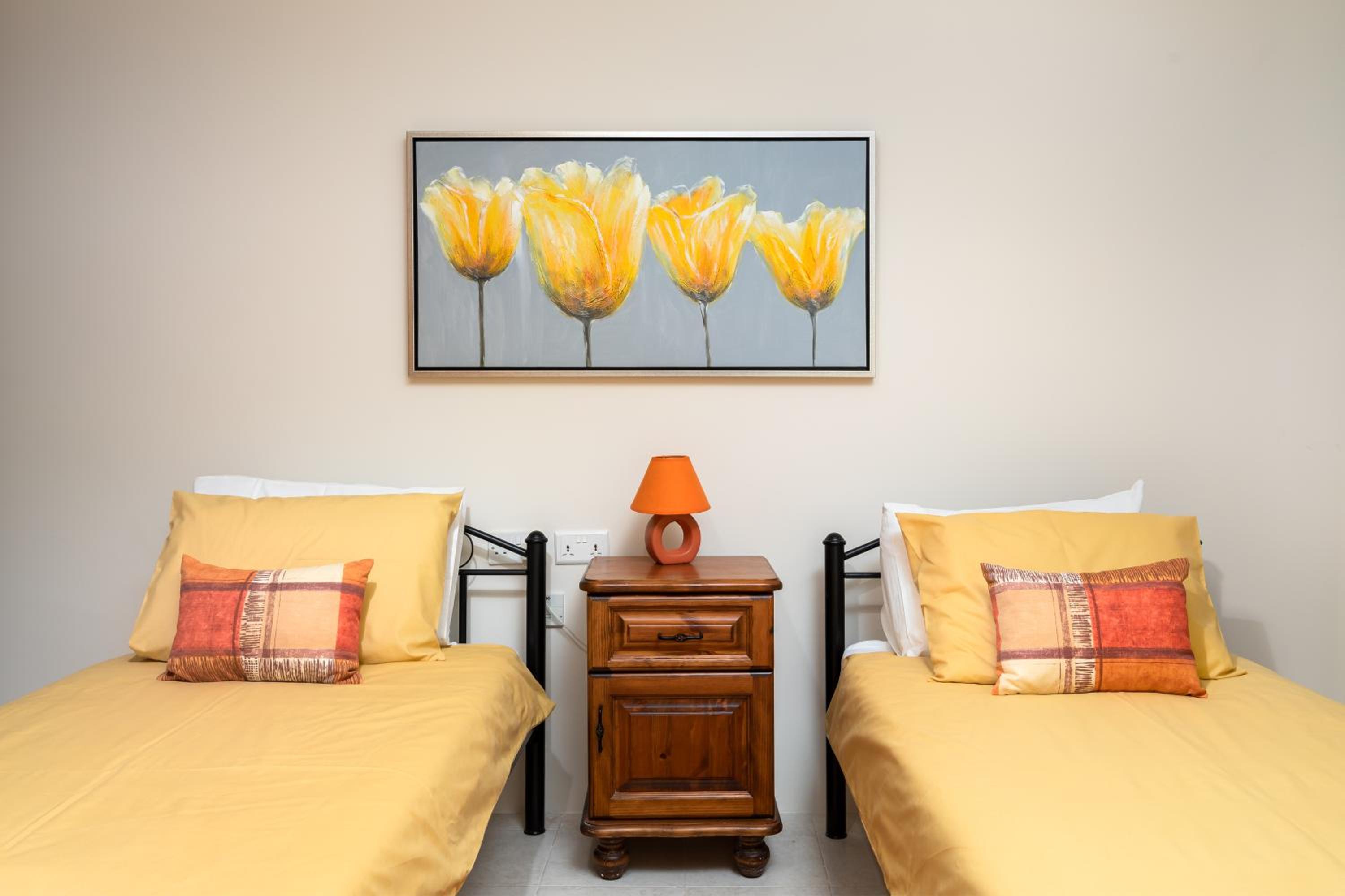 Spacious, Bright & Cosy 2 Bedroom 2 Bathroom Apartment - Msida Uni Heights