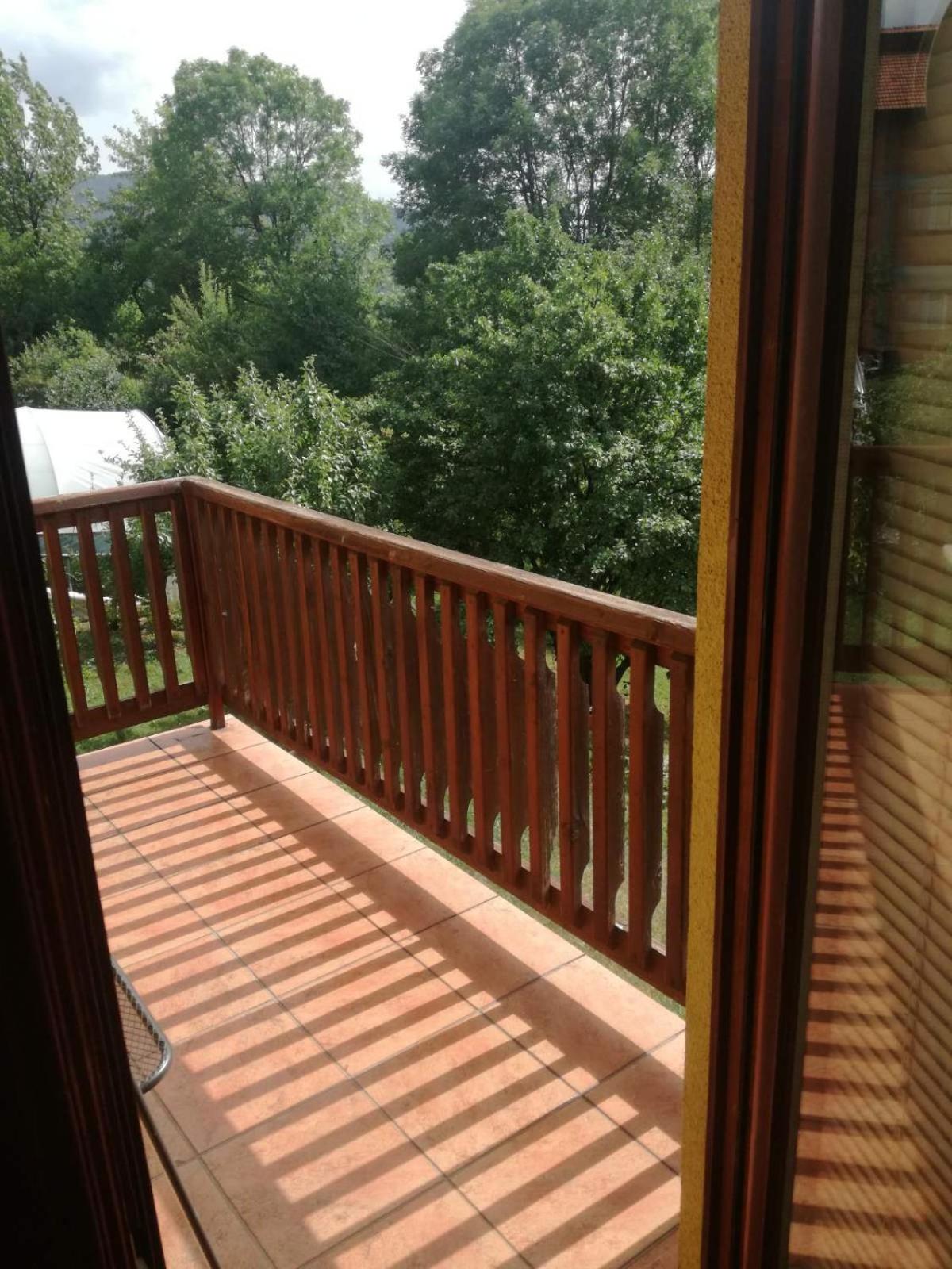 Photo 47