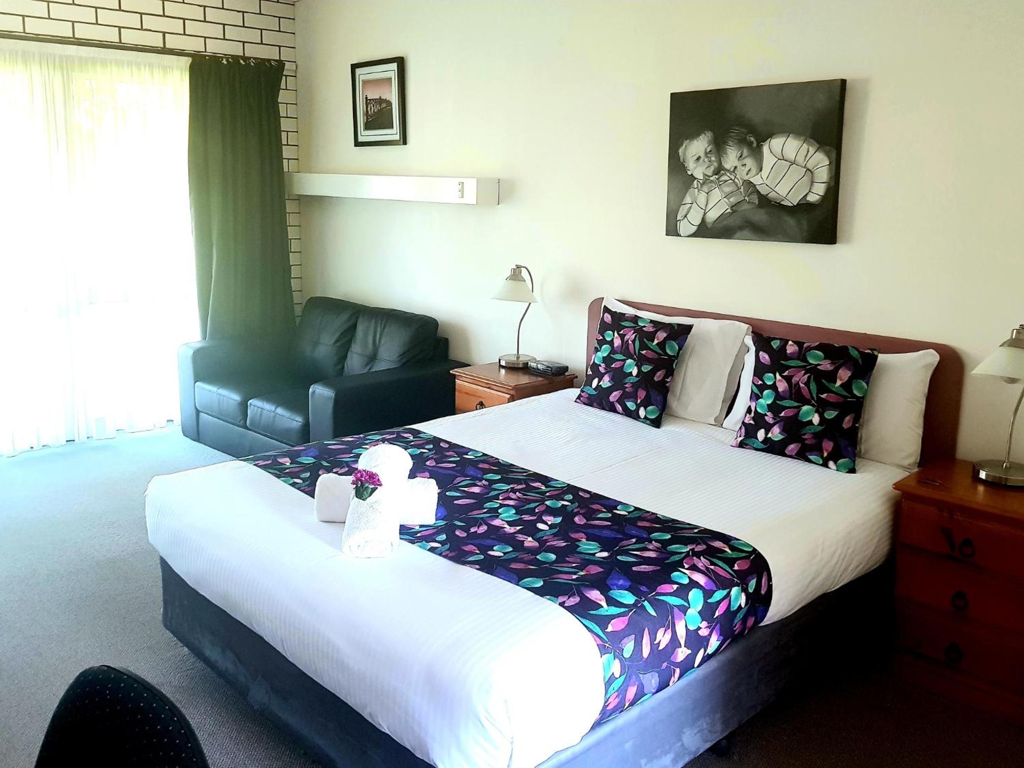Barooga Country Inn Motel