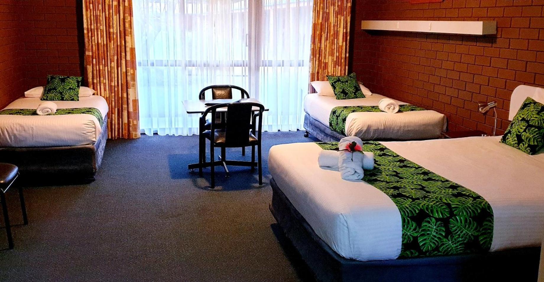 Barooga Country Inn Motel