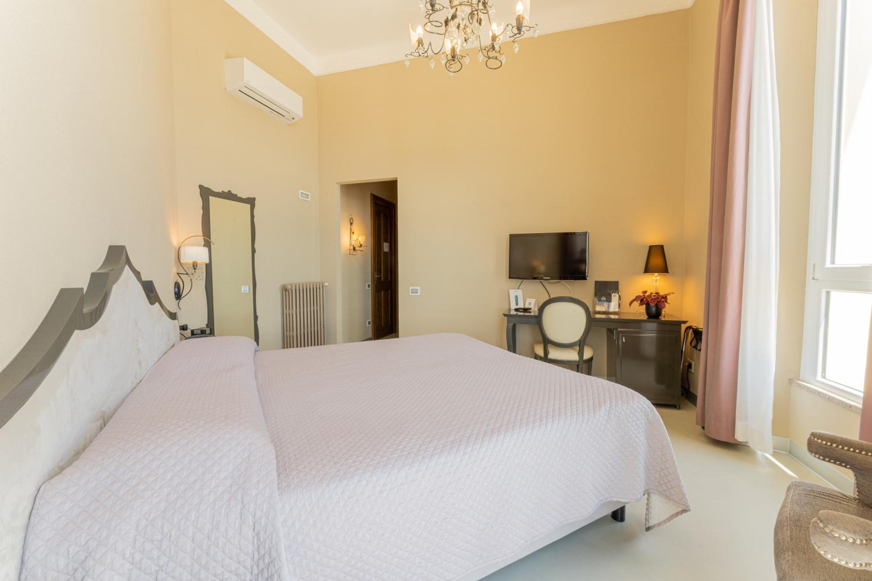 Villa Mosca 29