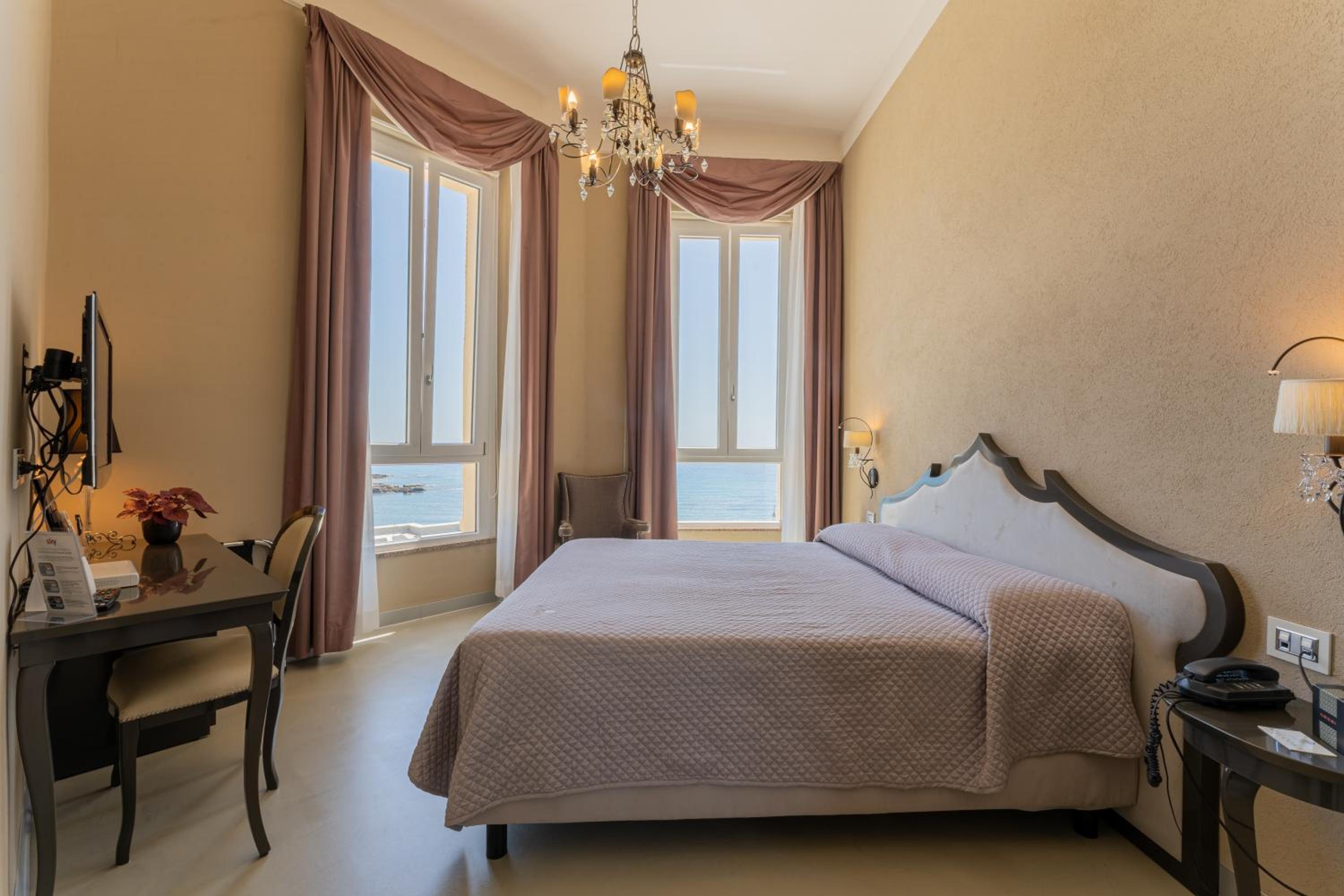 Villa Mosca 44