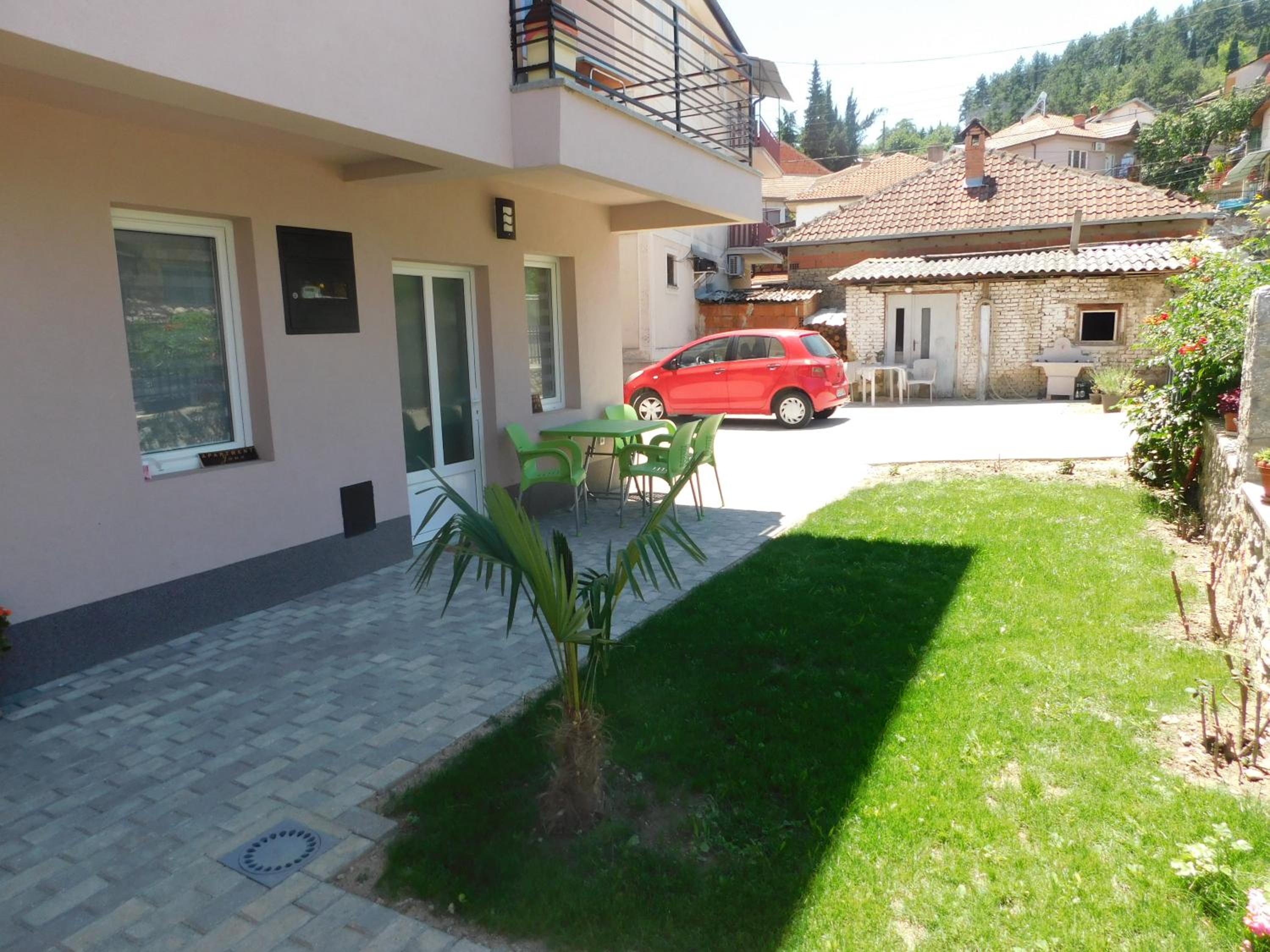 Photo 32