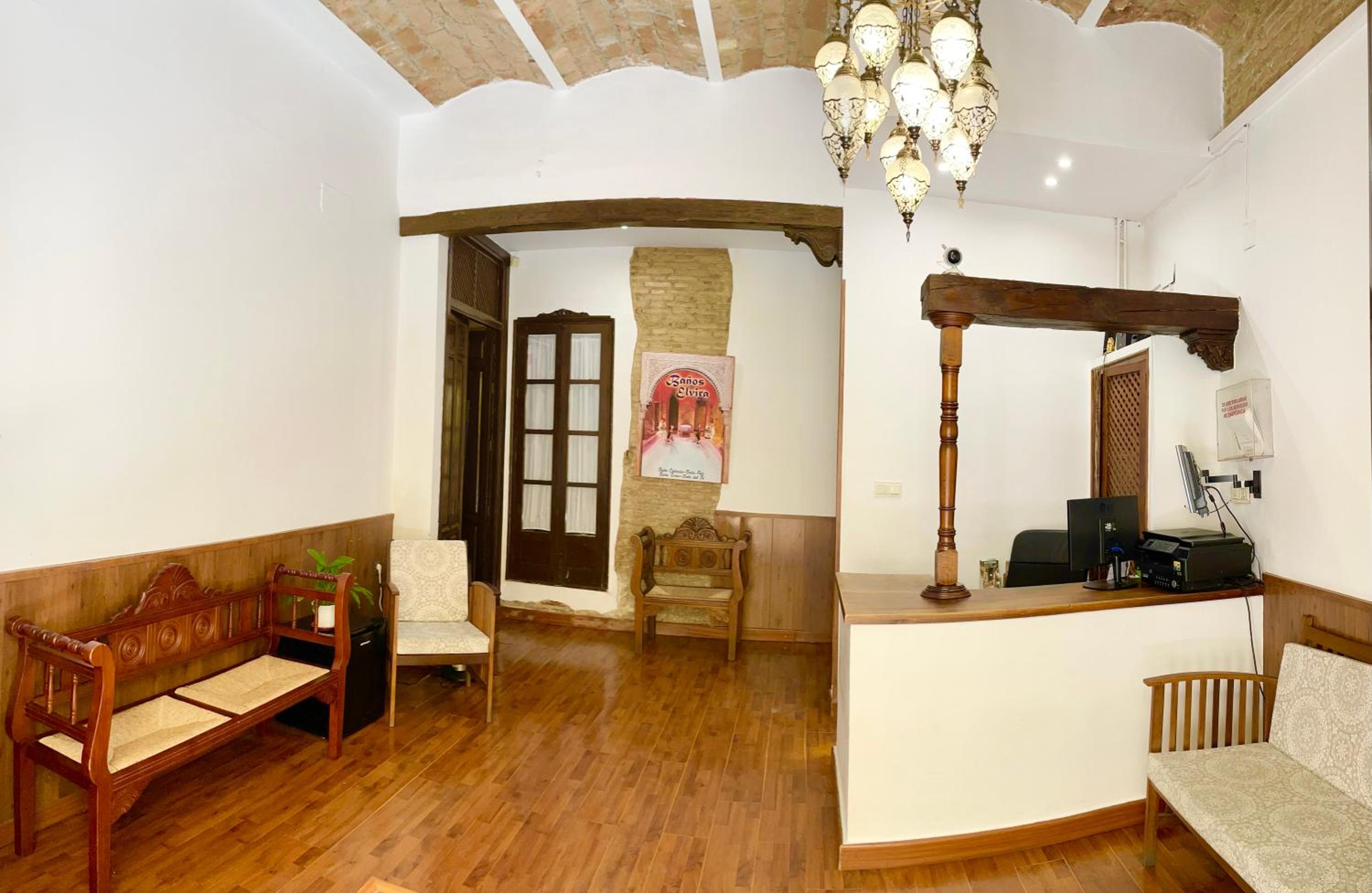 Arteaga Hostal & Baños Arabes Elvira