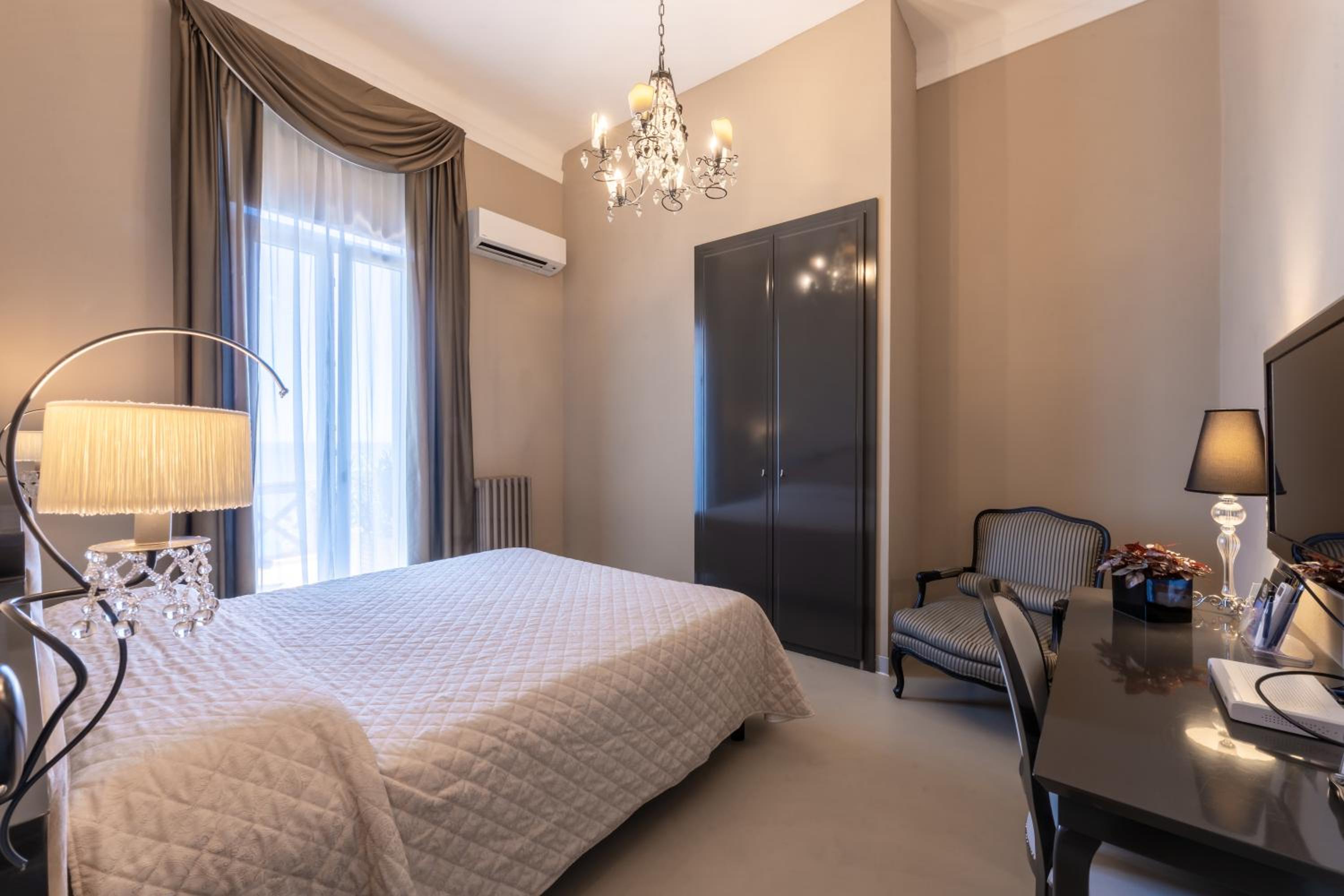 Villa Mosca 46