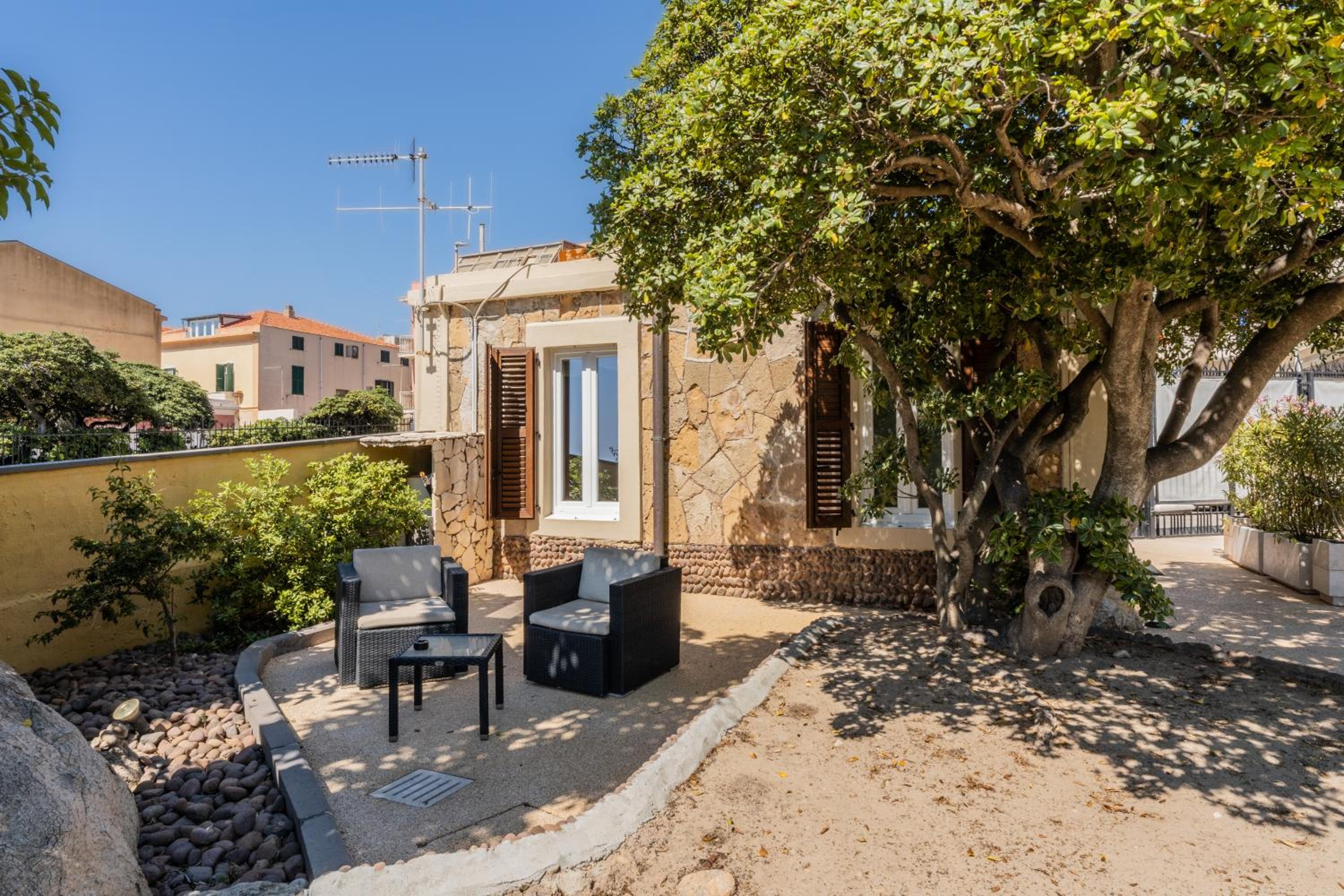 Villa Mosca 43