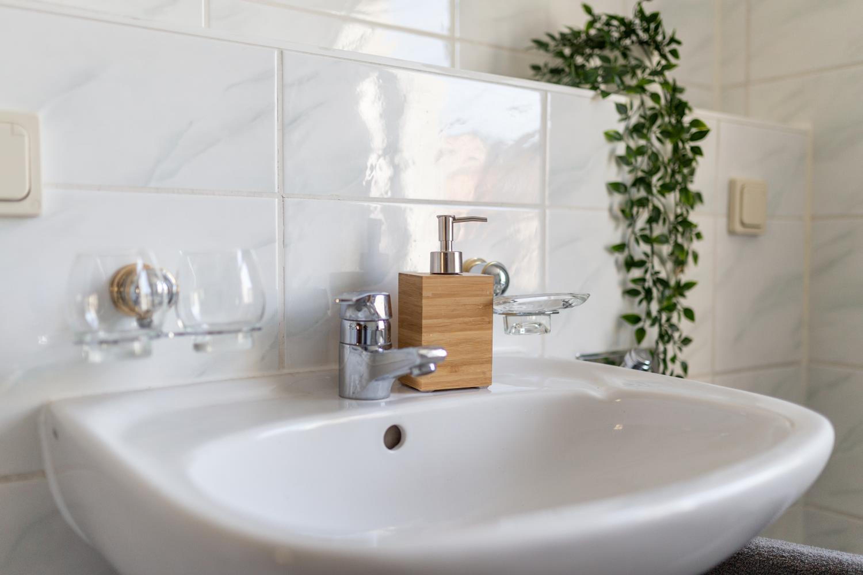 FullHouse - Chemnitz - Z25 Apartments - 3 Beds - SmartTV - Nespresso