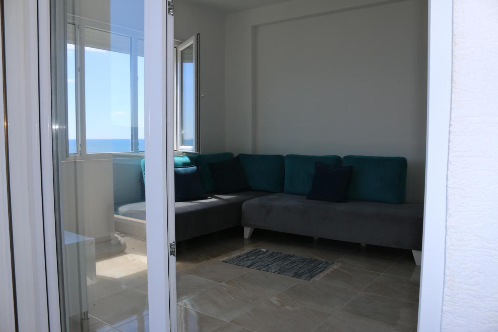 White Sea View Residence