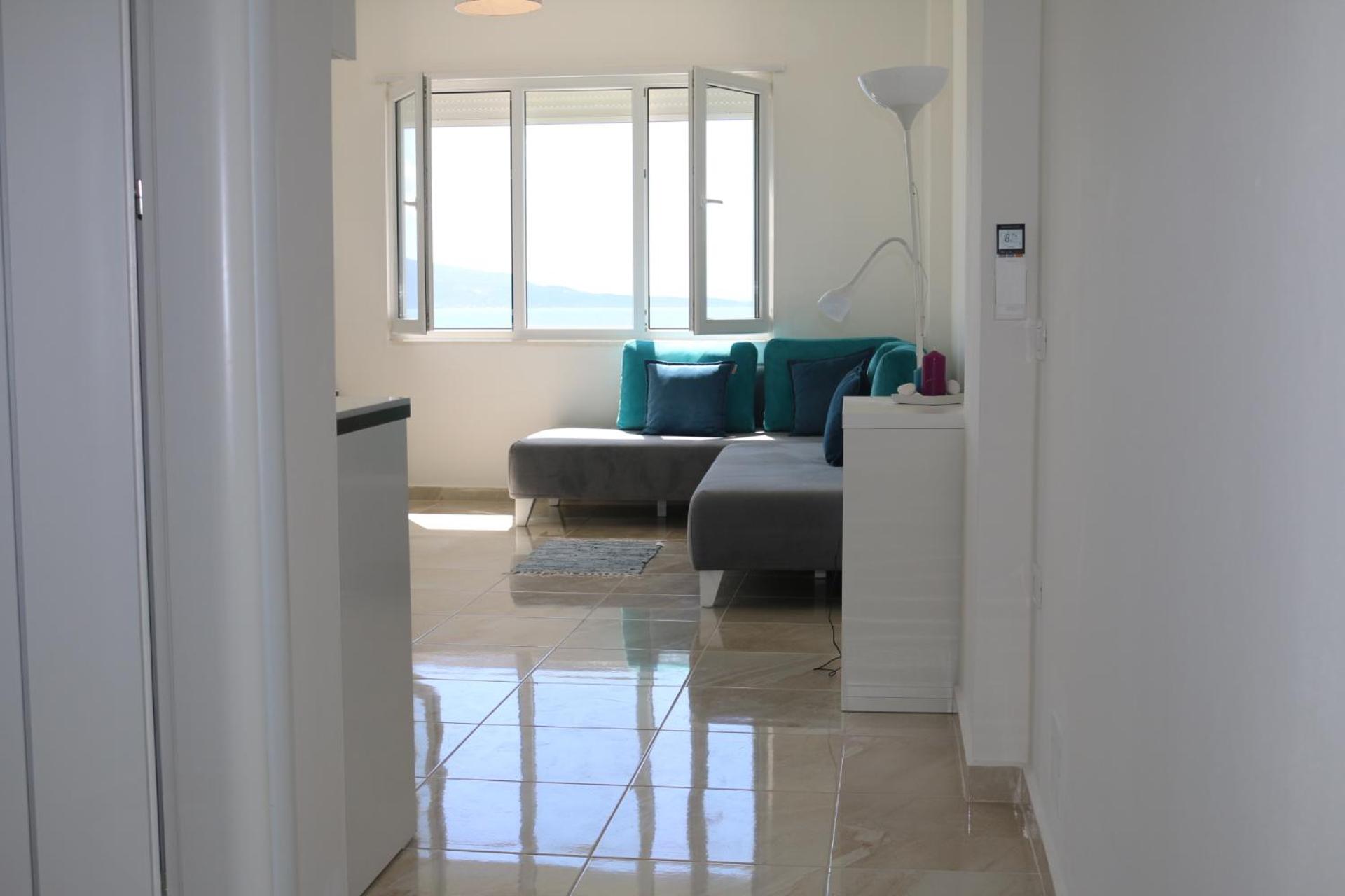 White Sea View Residence