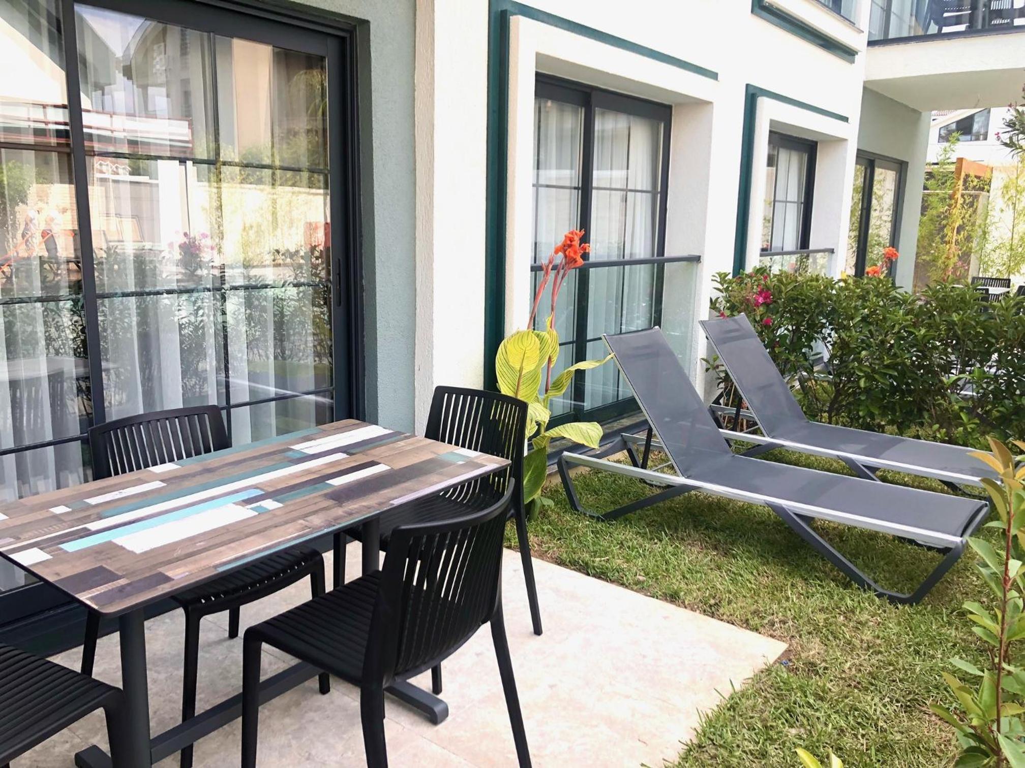 Juglans Suites - Image 29