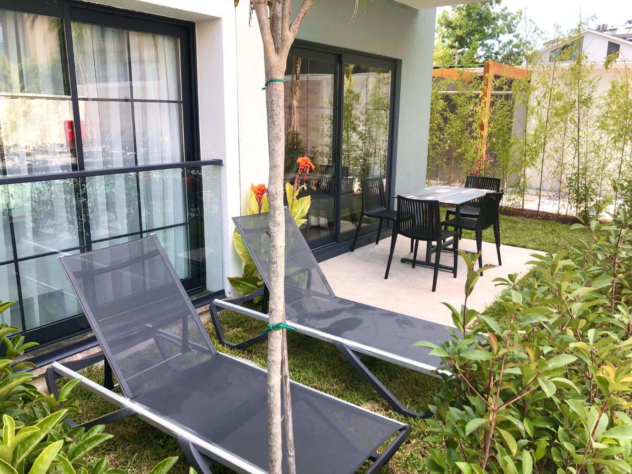 Juglans Suites - Image 30