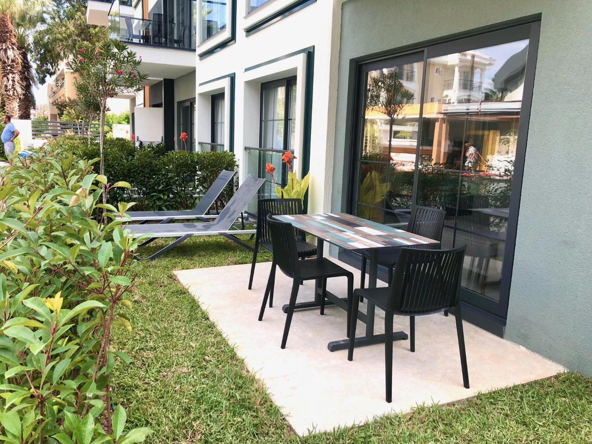 Juglans Suites - Image 33