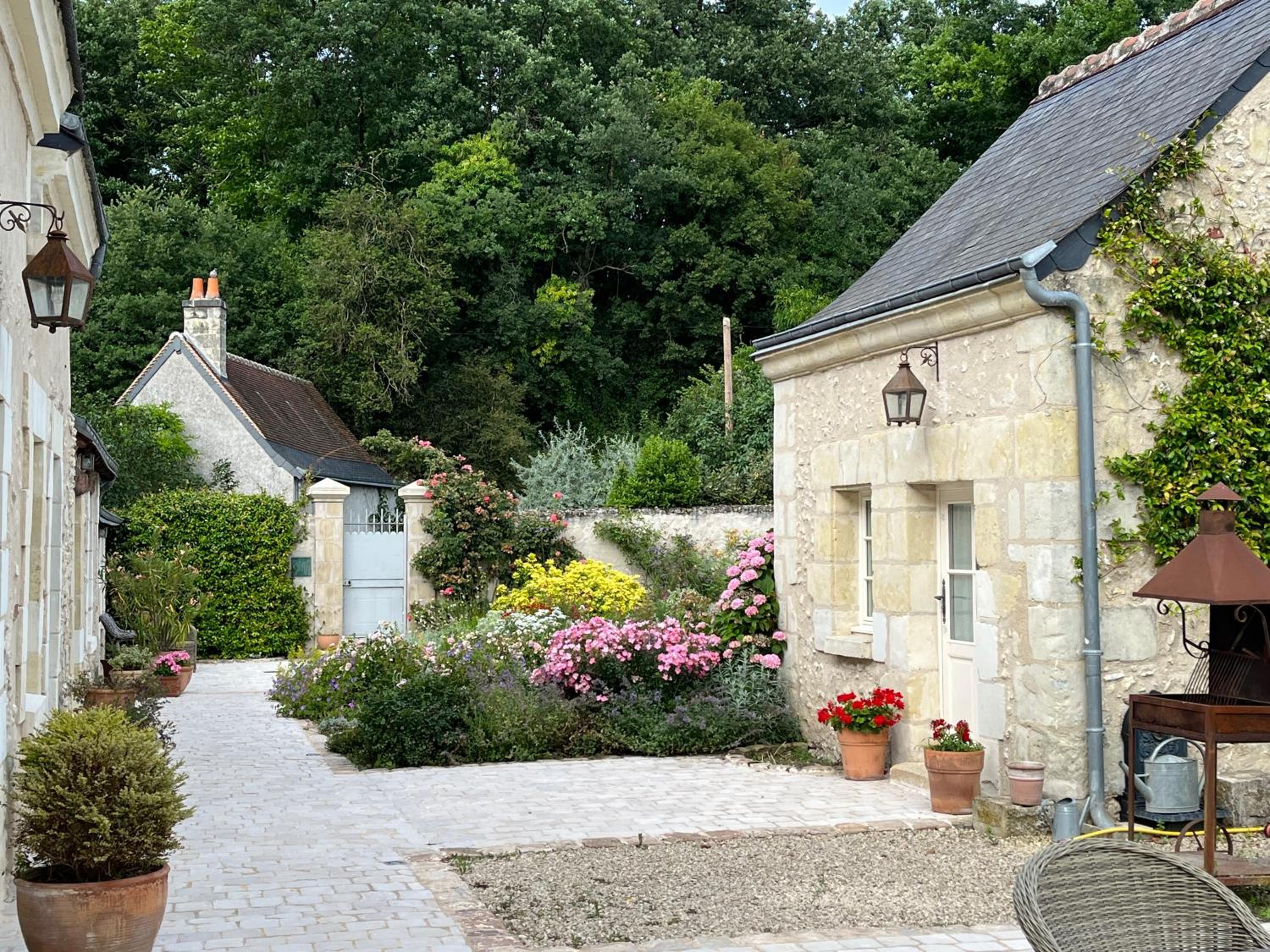 la Chambre des Dames view 2