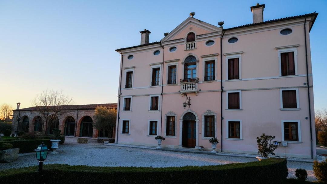 Villa Bongiovanni view 4