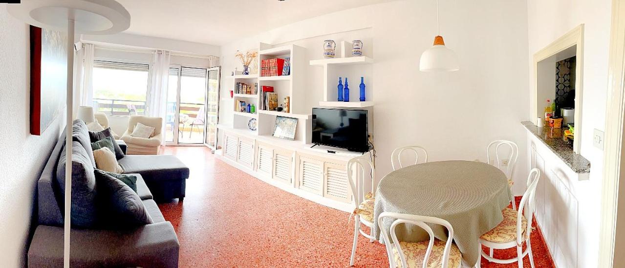 Apartamento Roquetas de Mar Urbanización, 2 dormitorios, Gran Terraza con vista al mar, wi-fi, parking y piscina photo 3