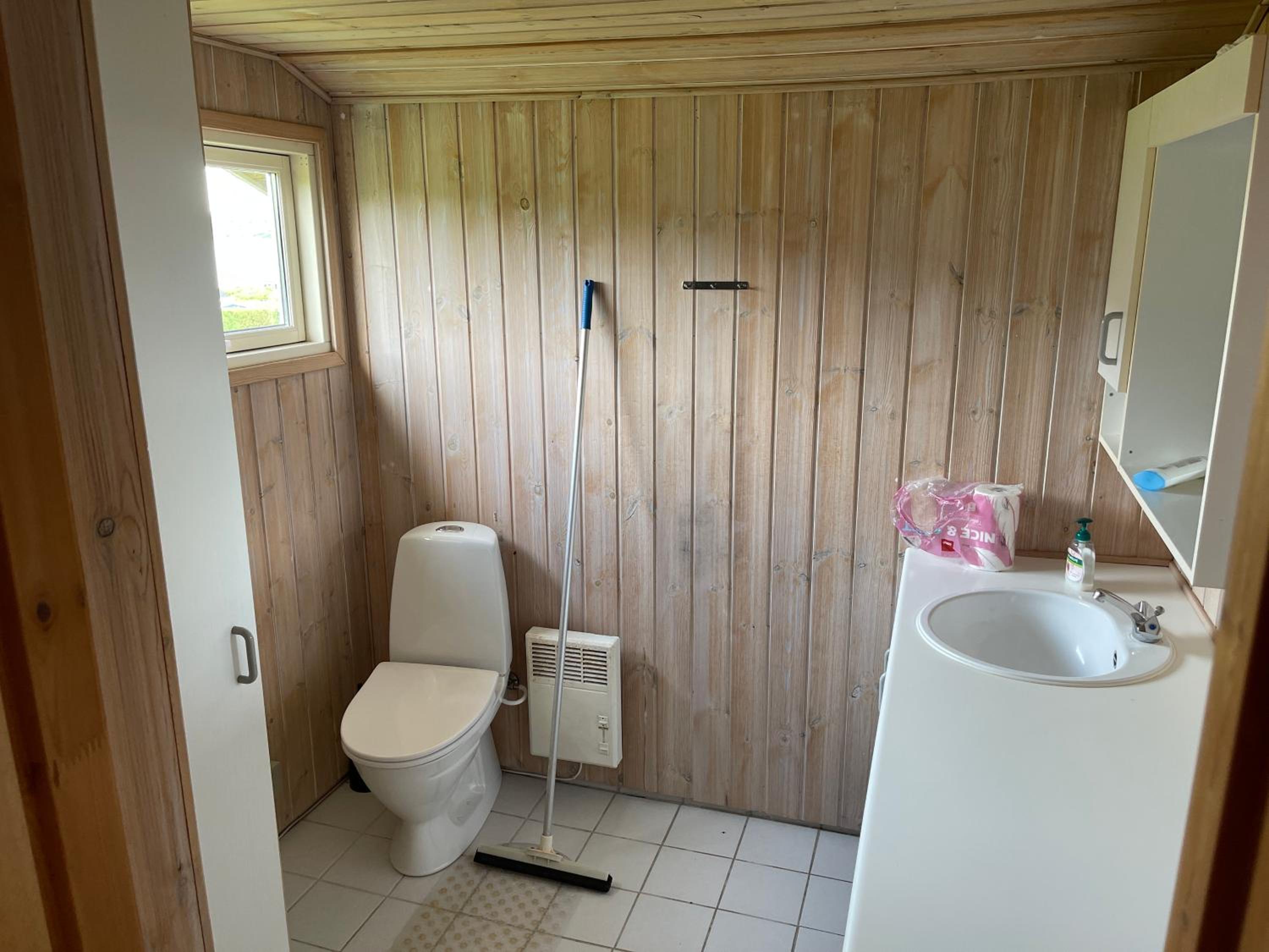 Ældre Sommerhus Max 4 voksne og 4 børn view 4