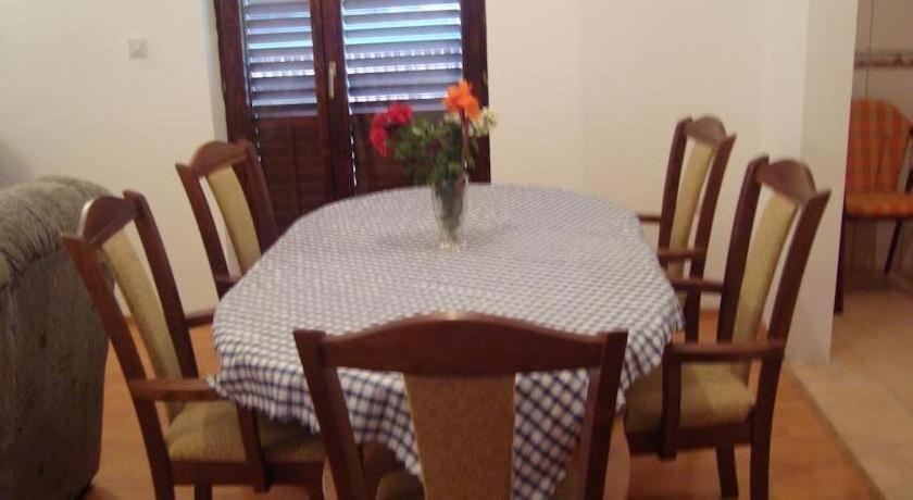 Apartments Vukasović view 3
