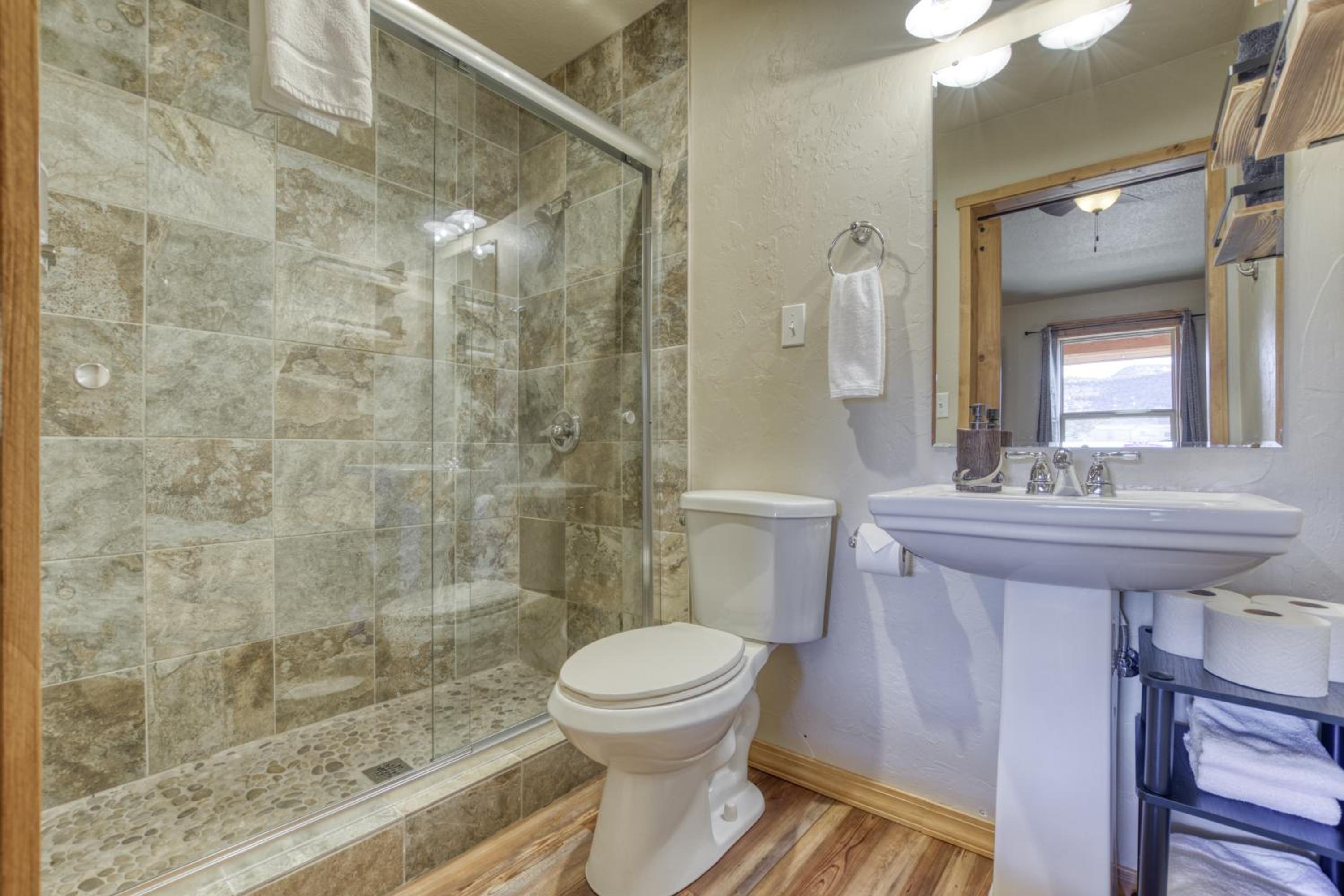 --30 mins to Zion--Two Cabins w/ Game Room--Bryce/Lake Powell/Grand Canyon view 2