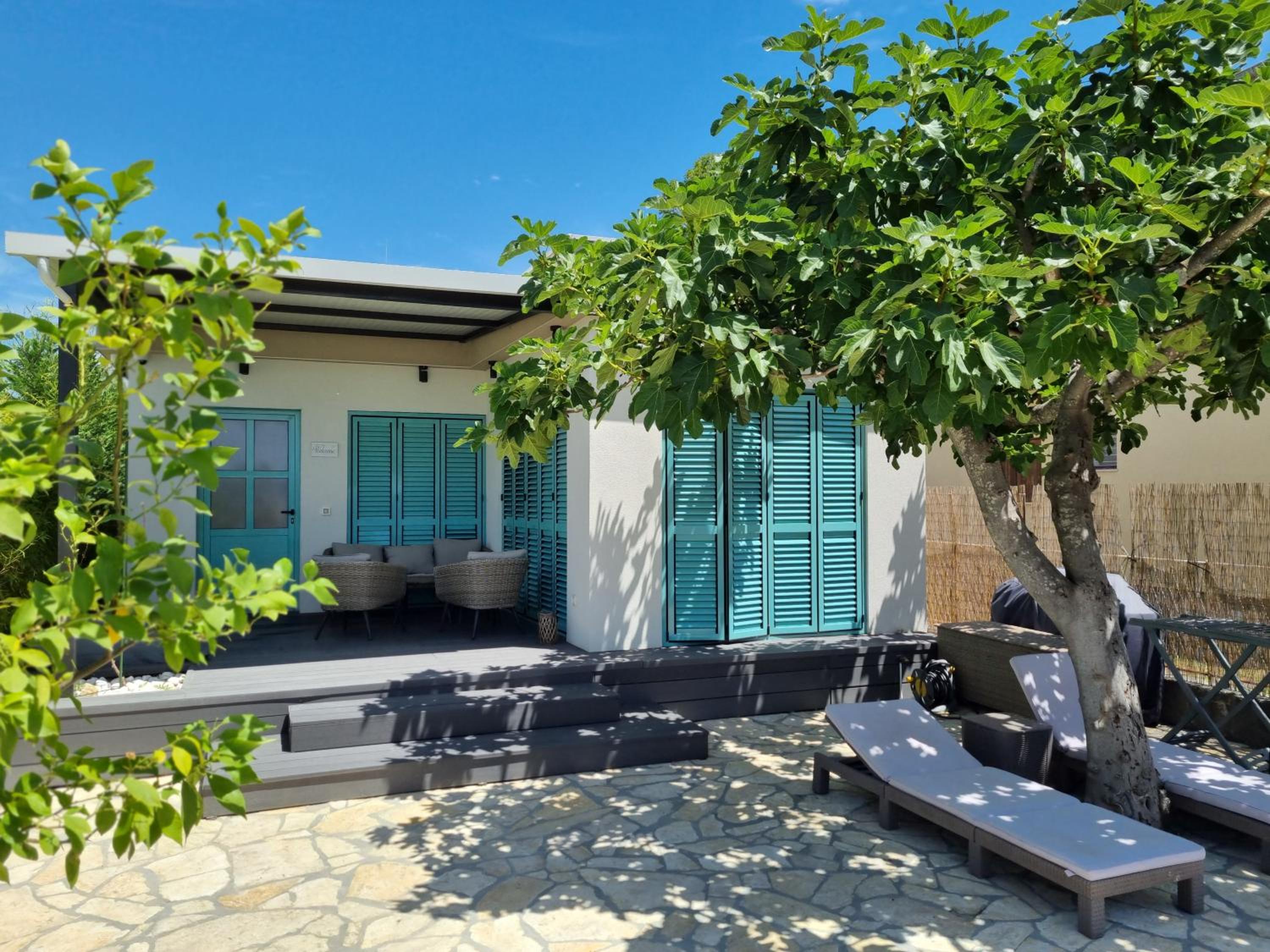 Beach House Ana view 3
