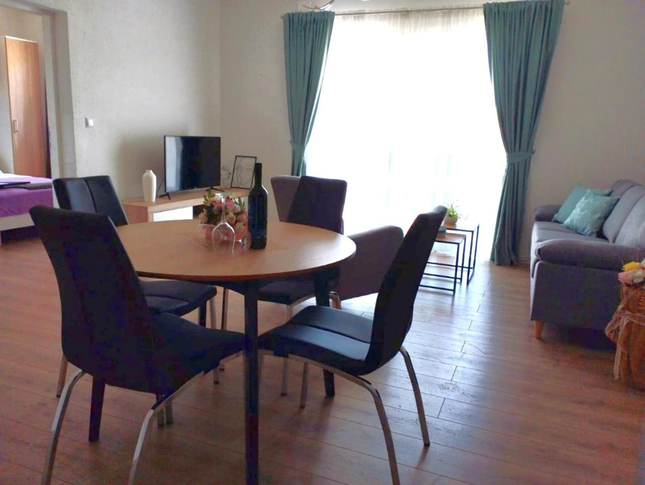 Apartman, studio and room Kata view 3
