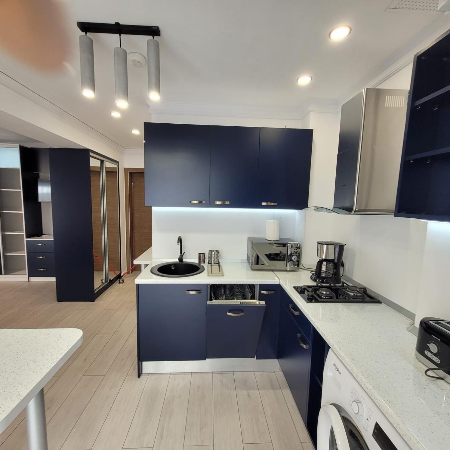 Studio 10 - Catedral Residence Bucharest - Free Parking view 4