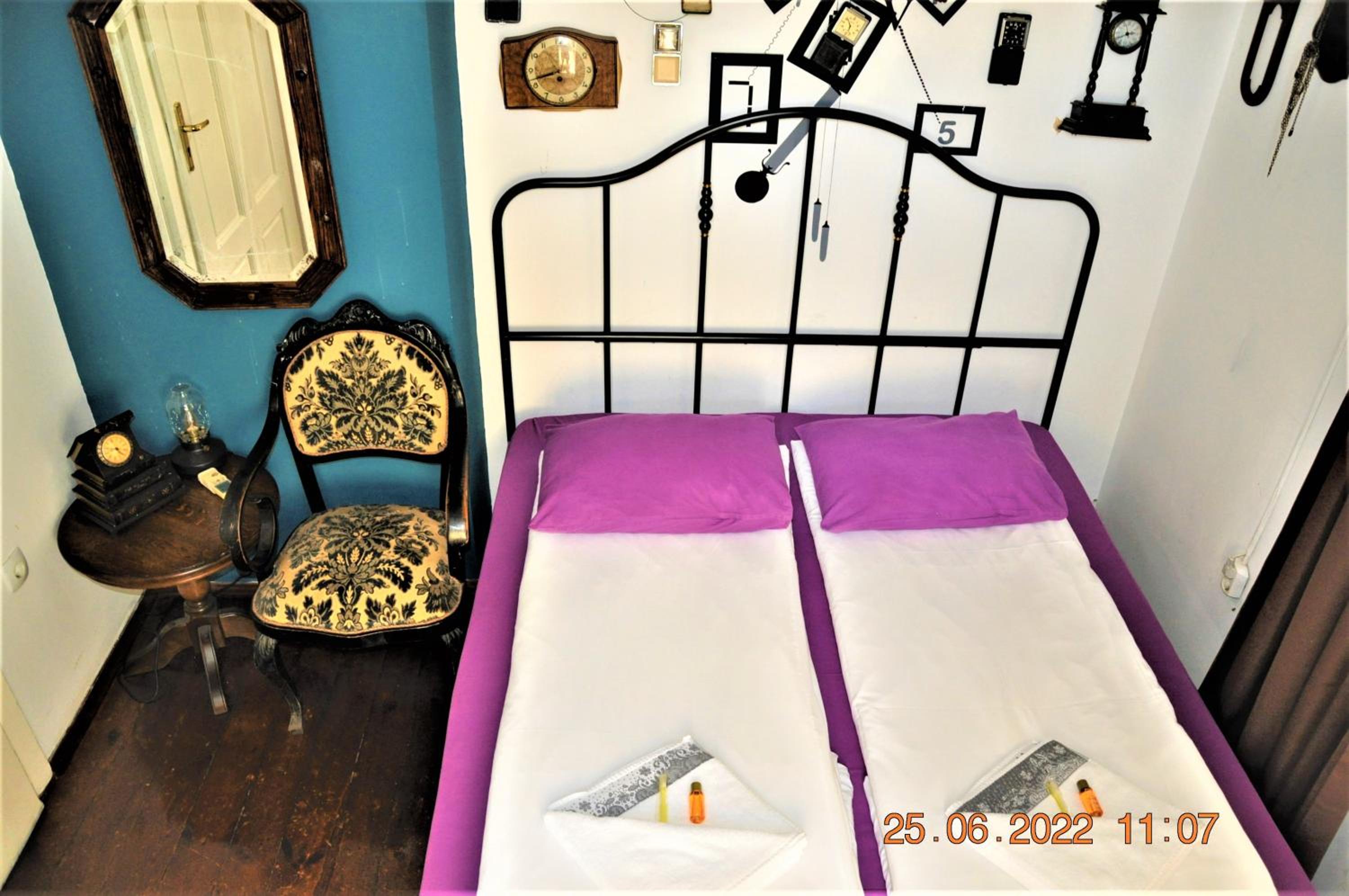 Central House for up to 20 Guests Entire Place