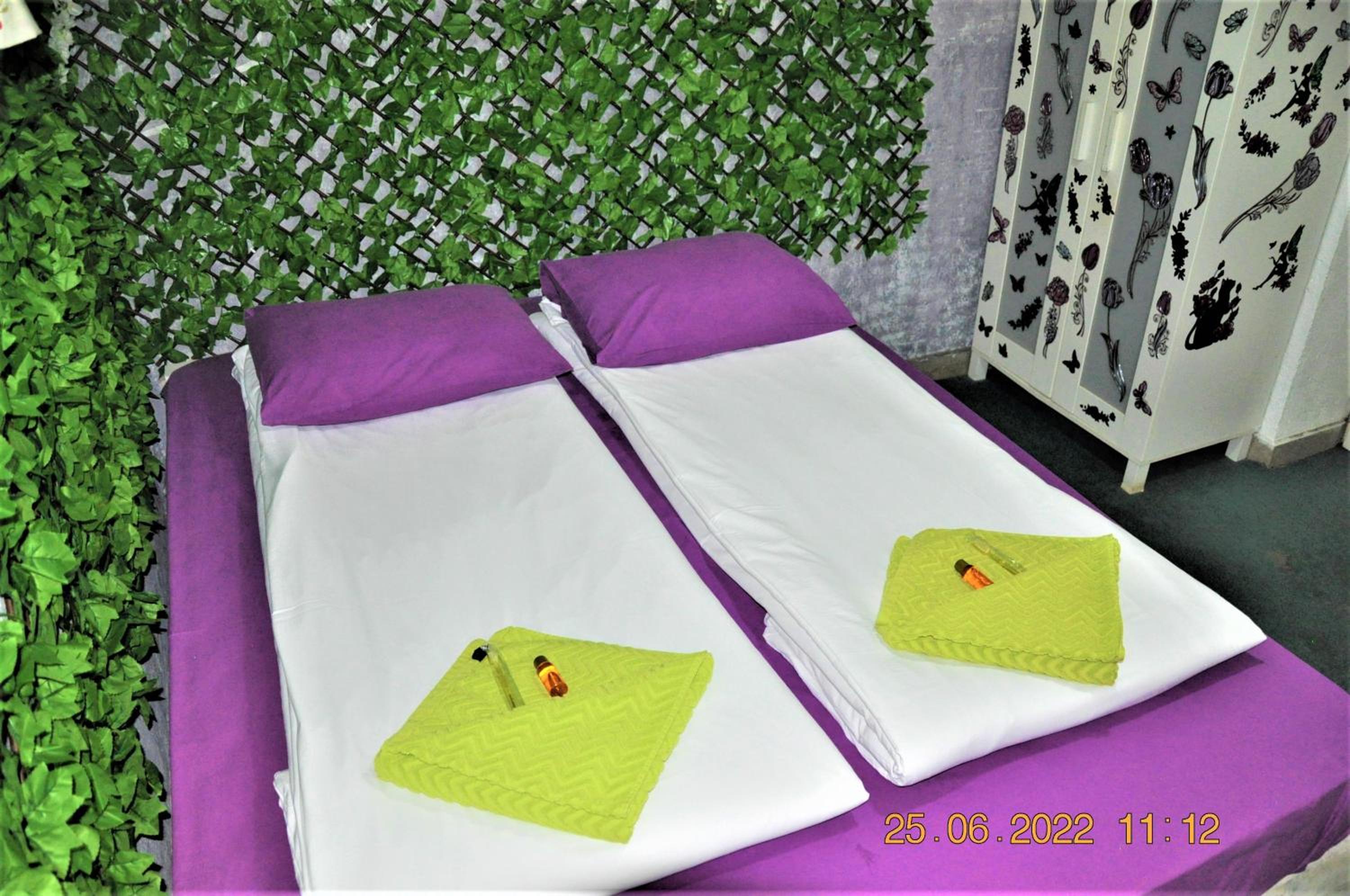 Central House for up to 20 Guests Entire Place