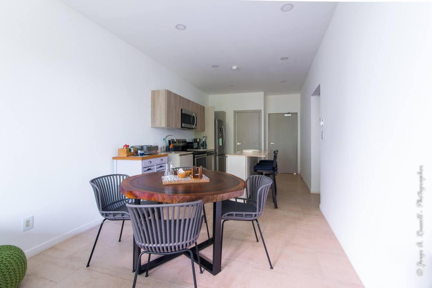 Beautiful Small Three Bedroom view 3