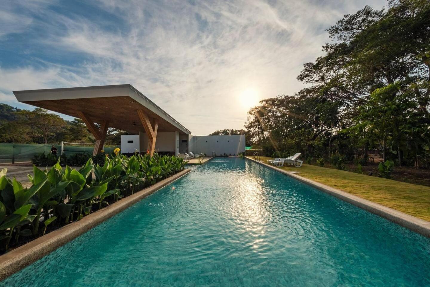 Captivating 2-Bed Apartment view 4