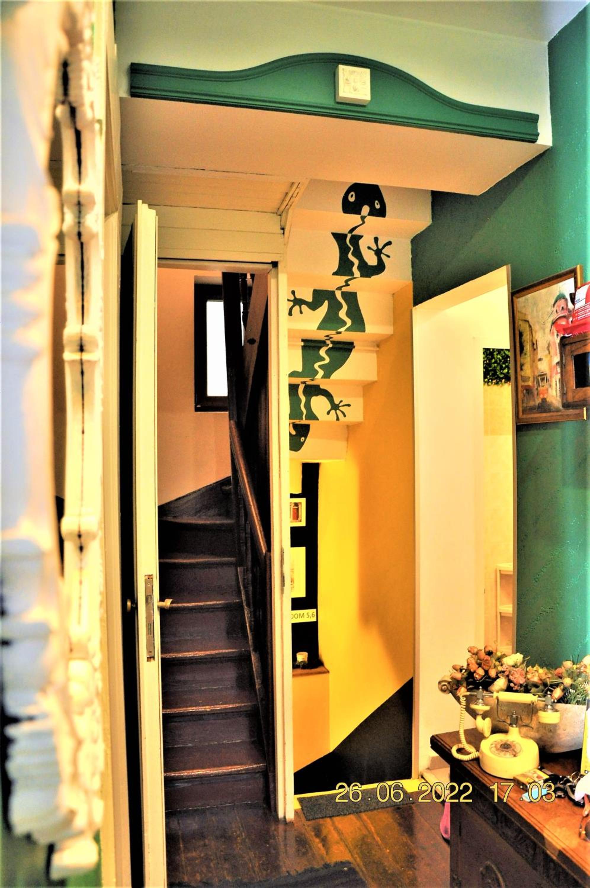 Central House for up to 20 Guests Entire Place