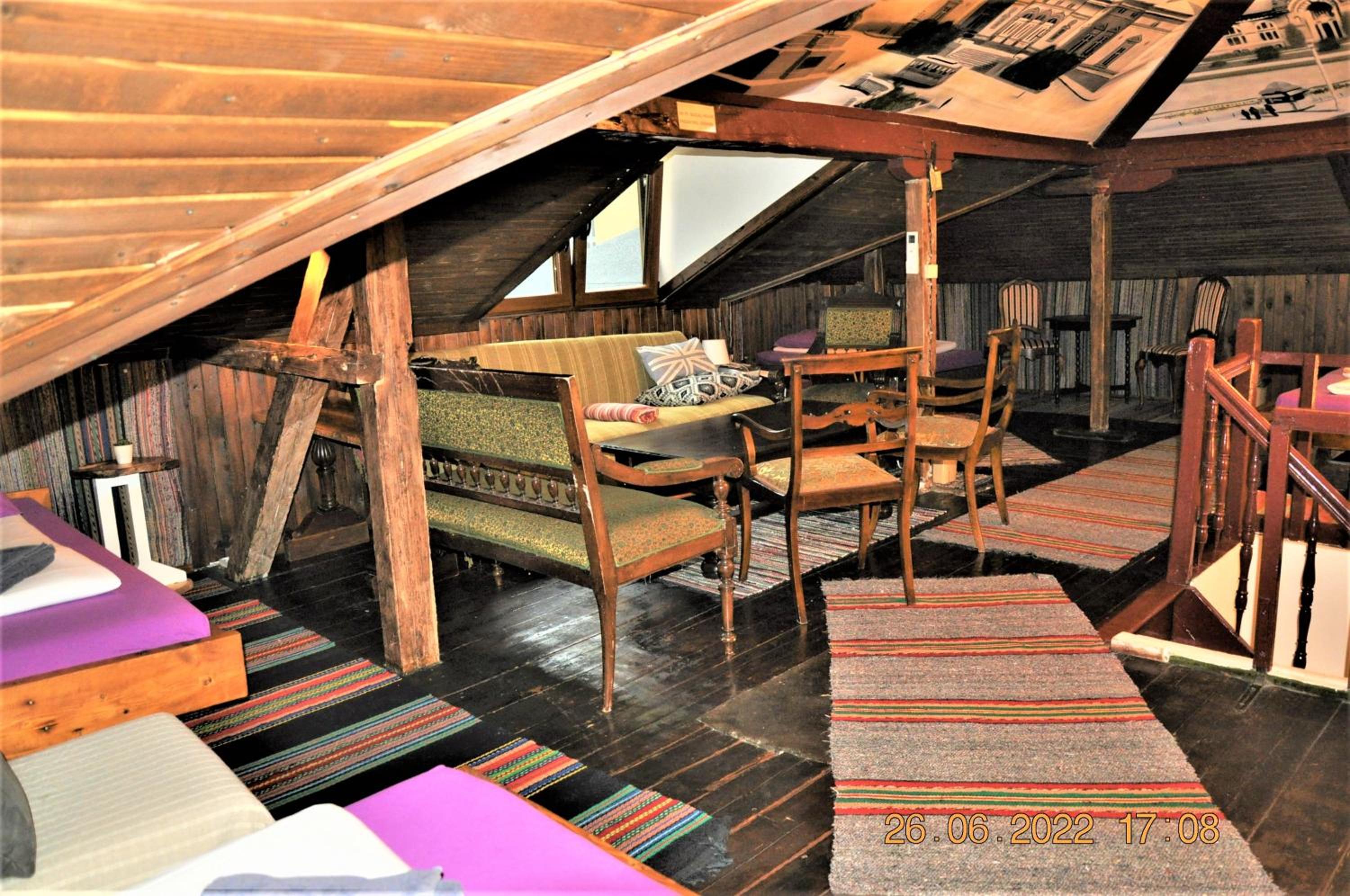 Central House for up to 20 Guests Entire Place