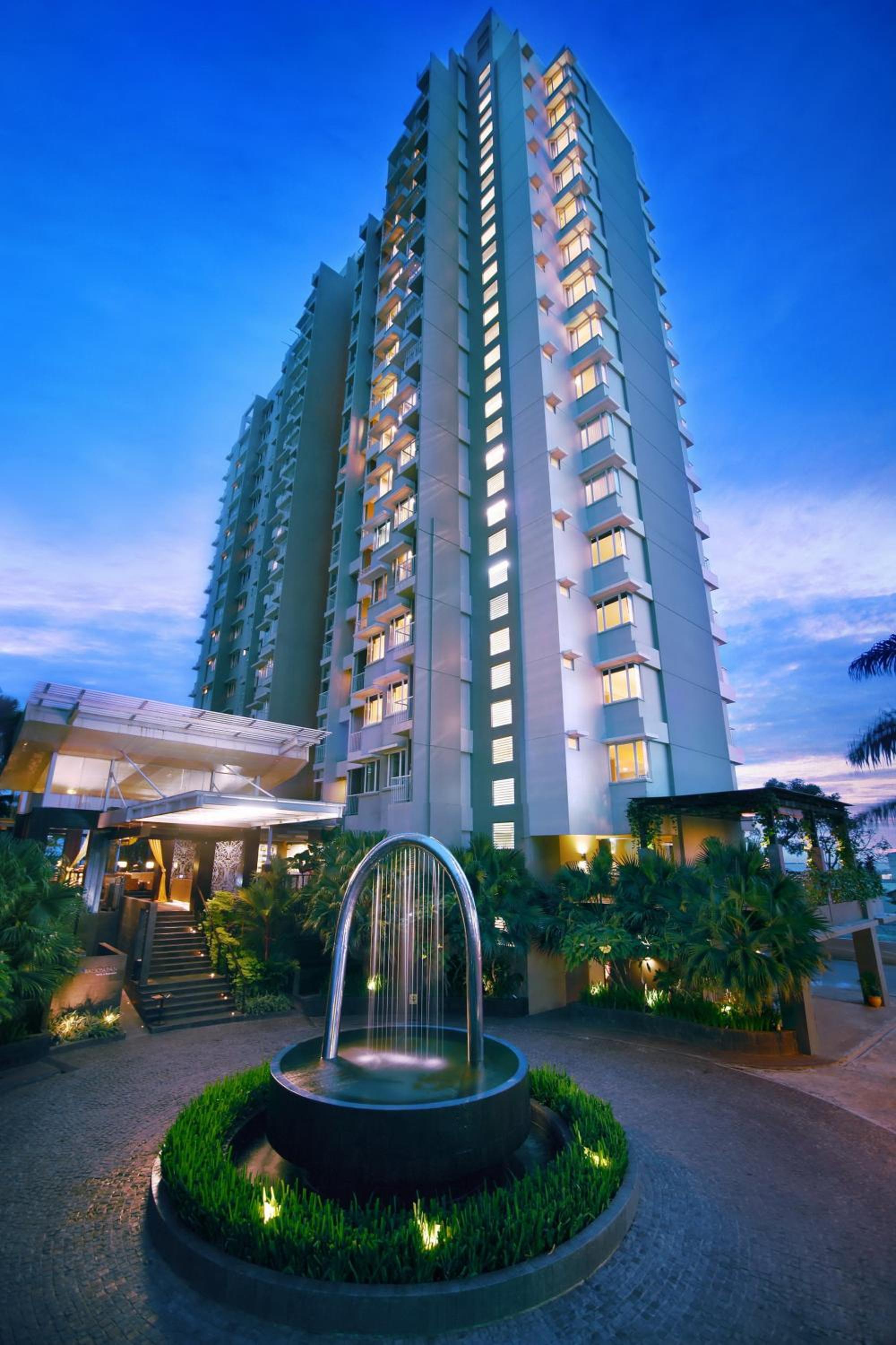 Hotel Golden Tulip Balikpapan Hotel & Suites - Image 1