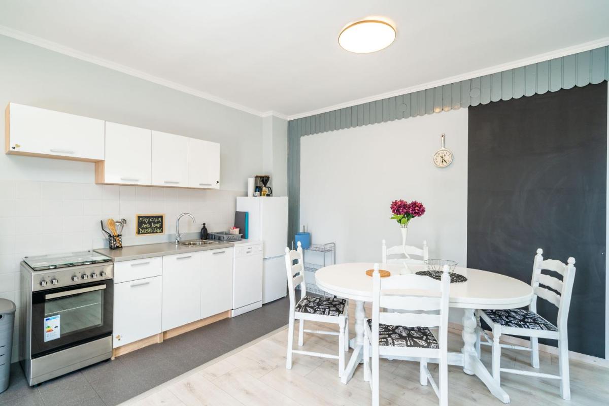 Nostromo Guesthouse with the Sea View