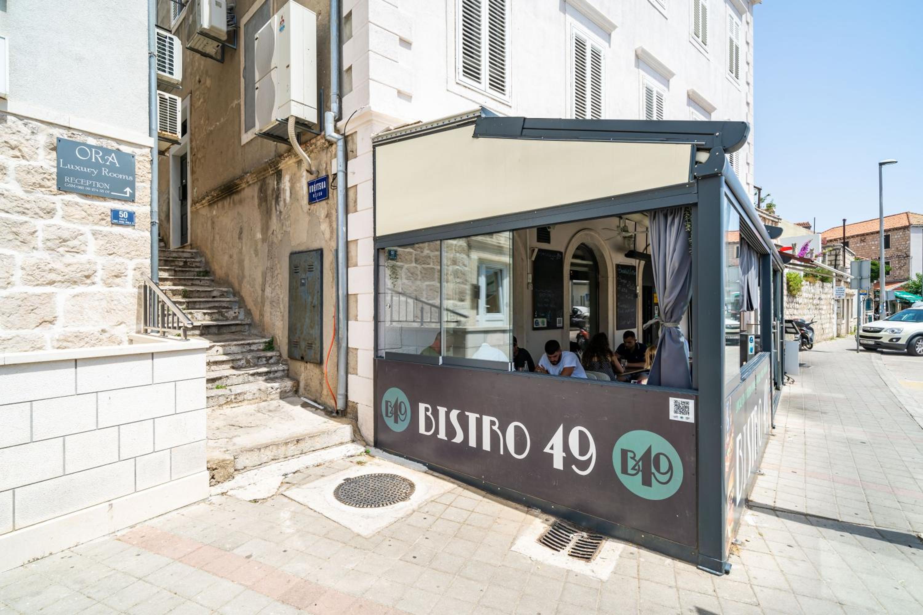 Nostromo Guesthouse with the Sea View