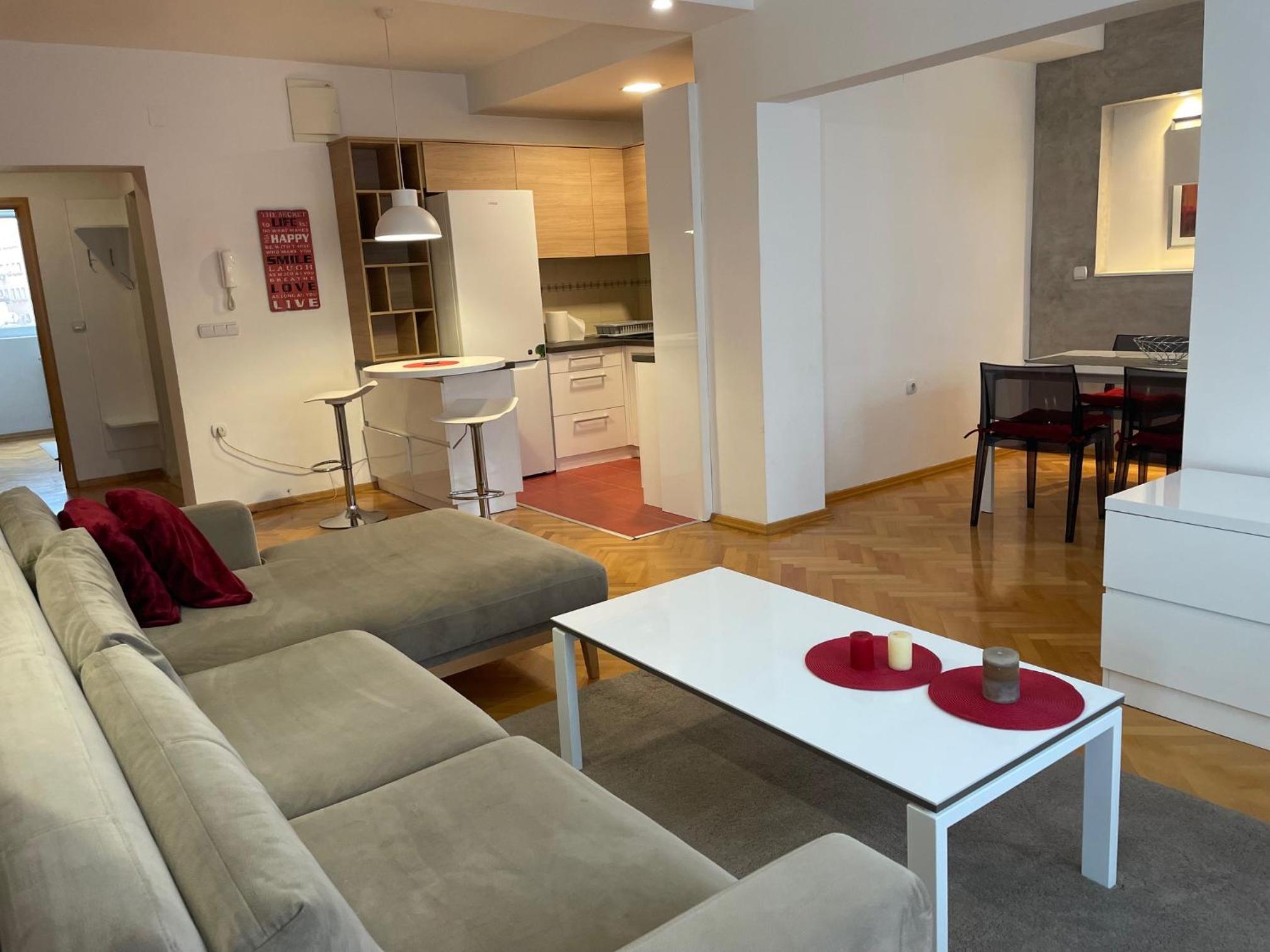 Bohemian paradice in Debar maalo view 4
