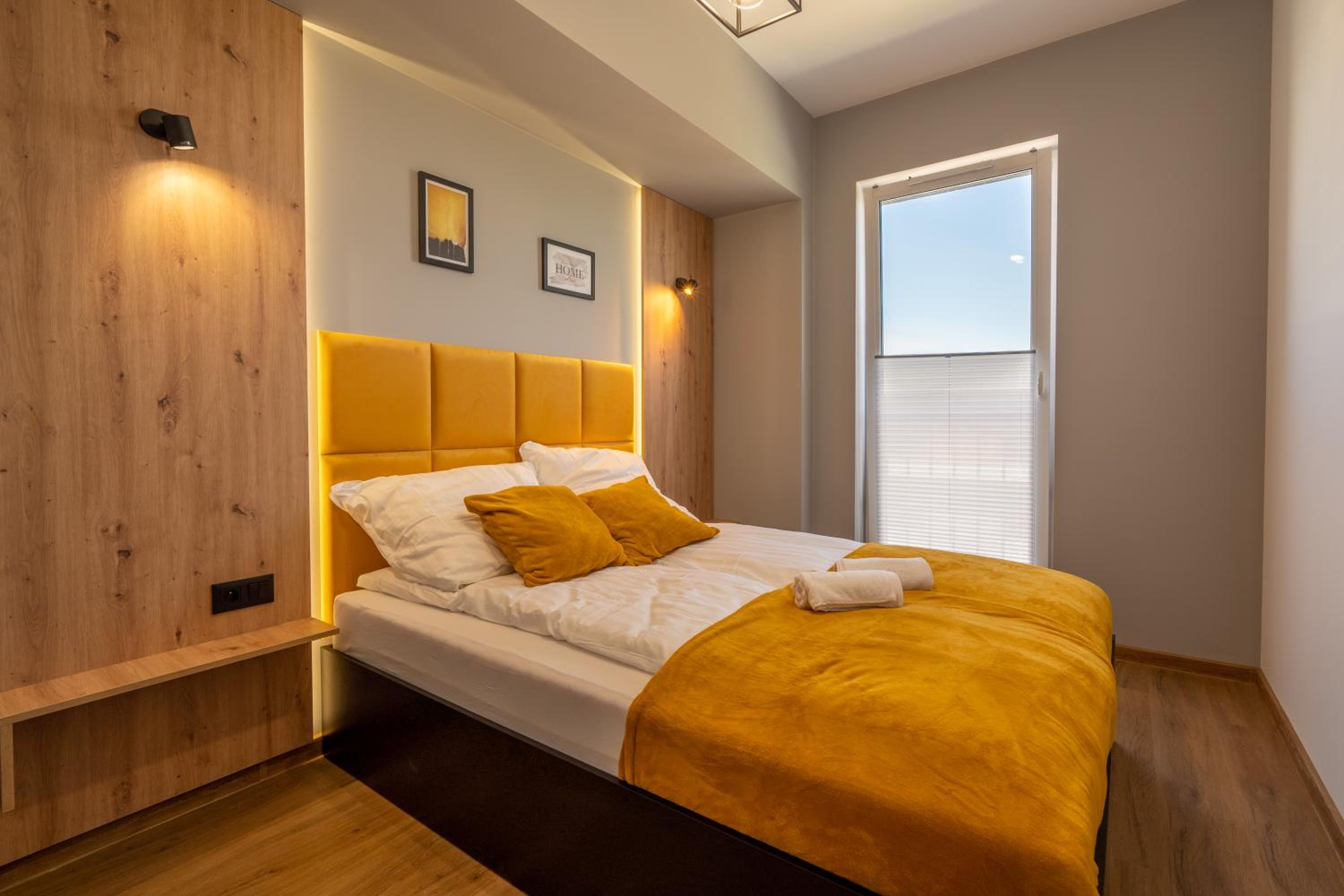 Apartament No82 Yellow Holiday Home Zator view 2