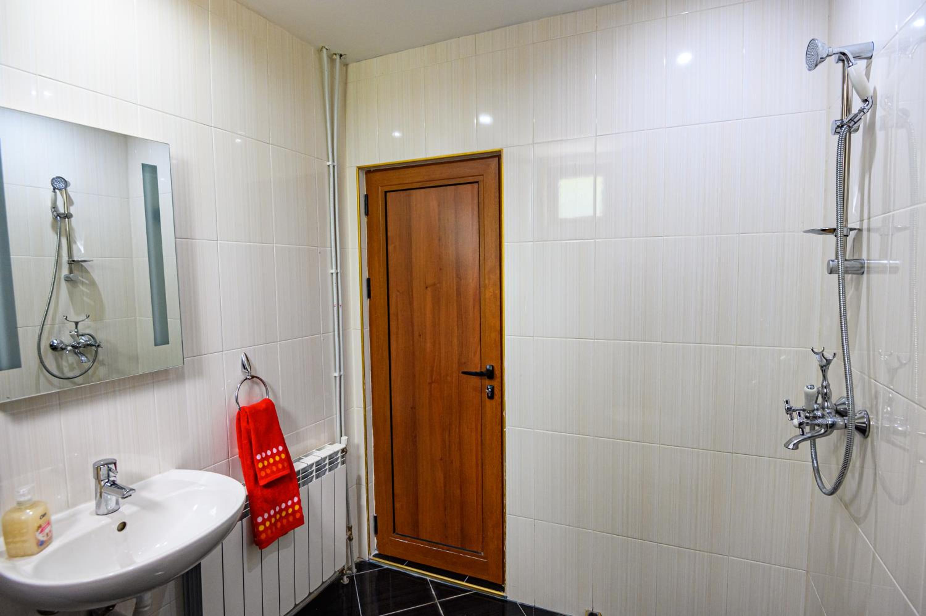 Guest House Dinaya