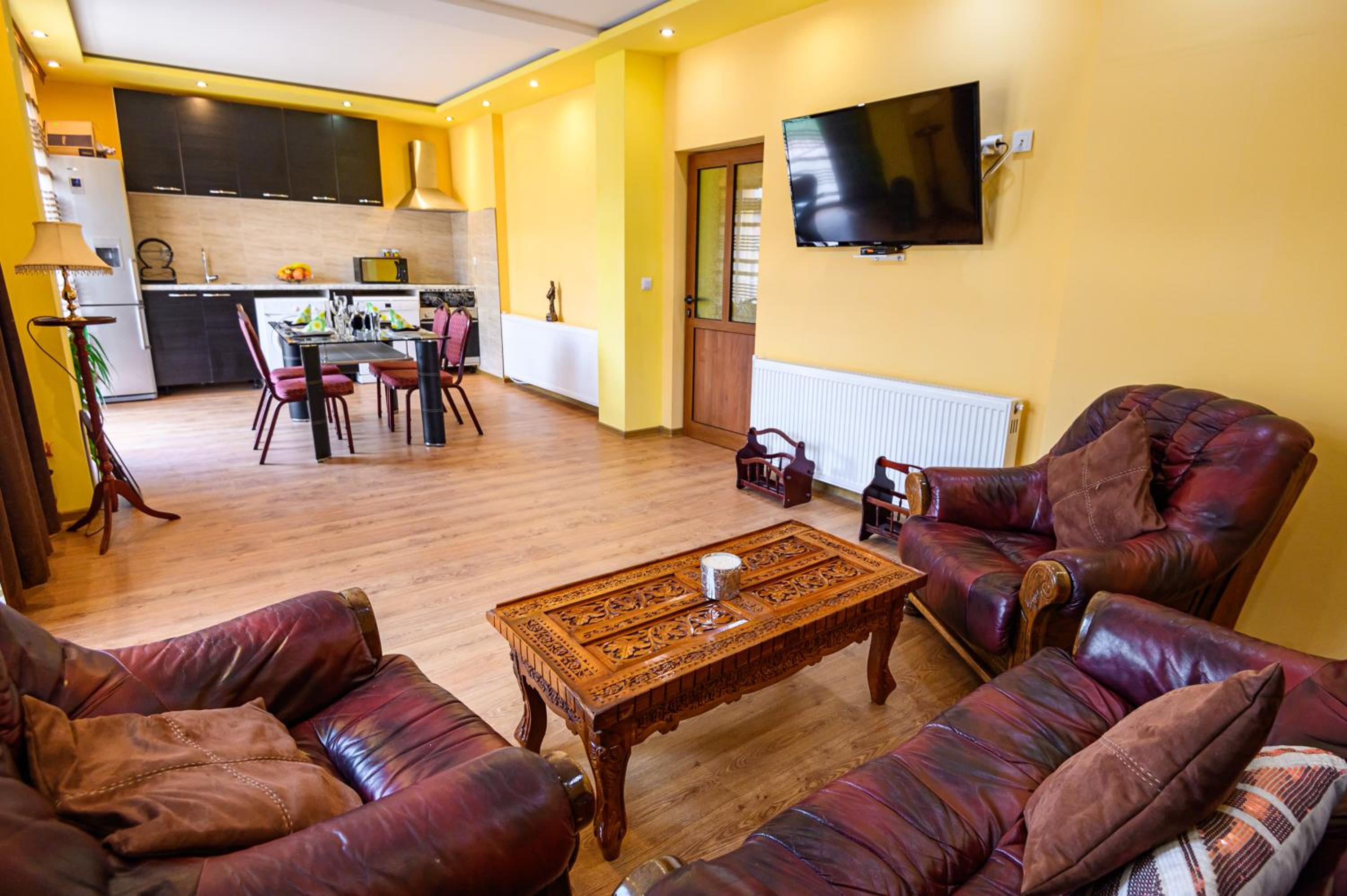 Guest House Dinaya