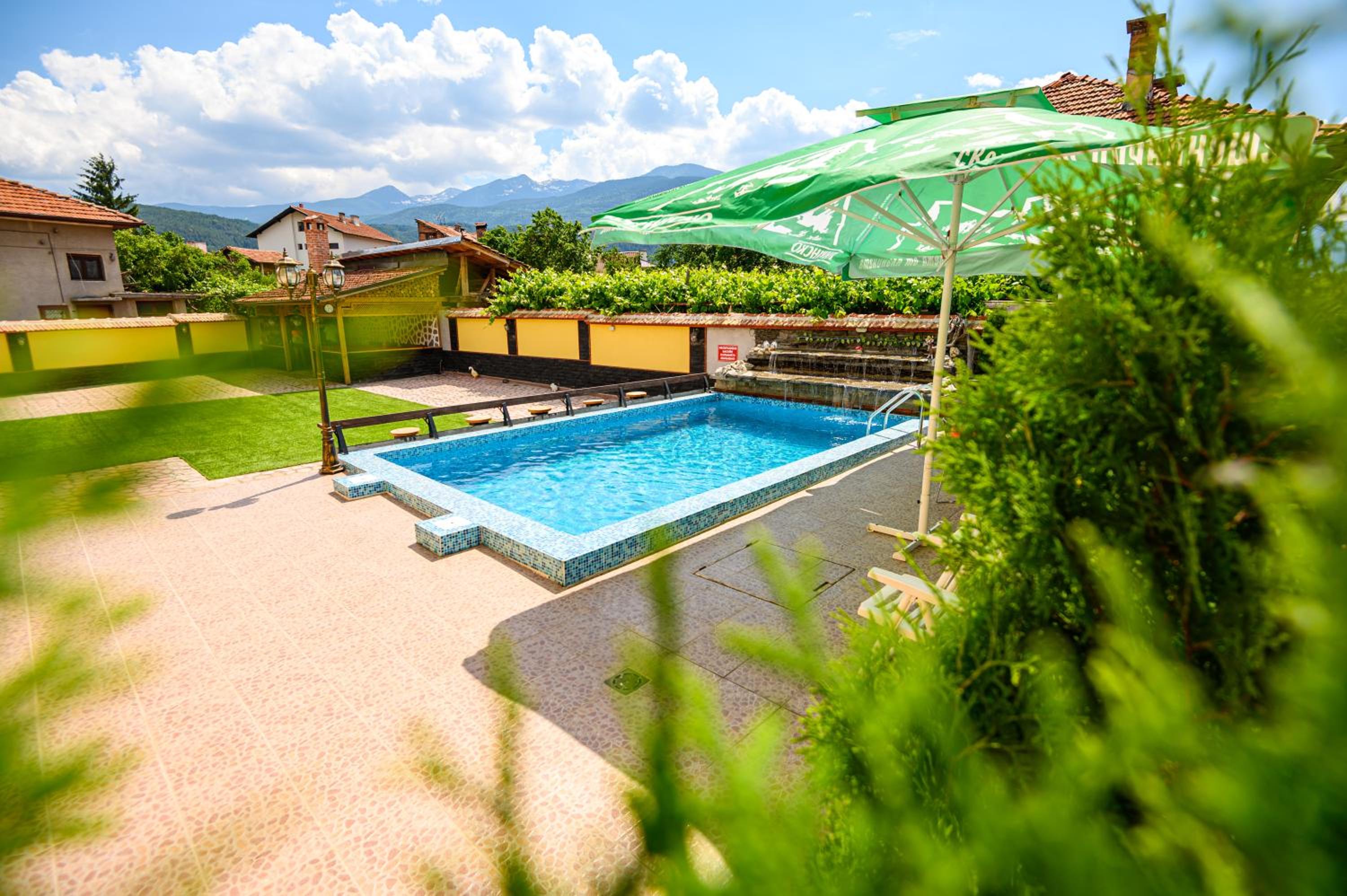 Guest House Dinaya