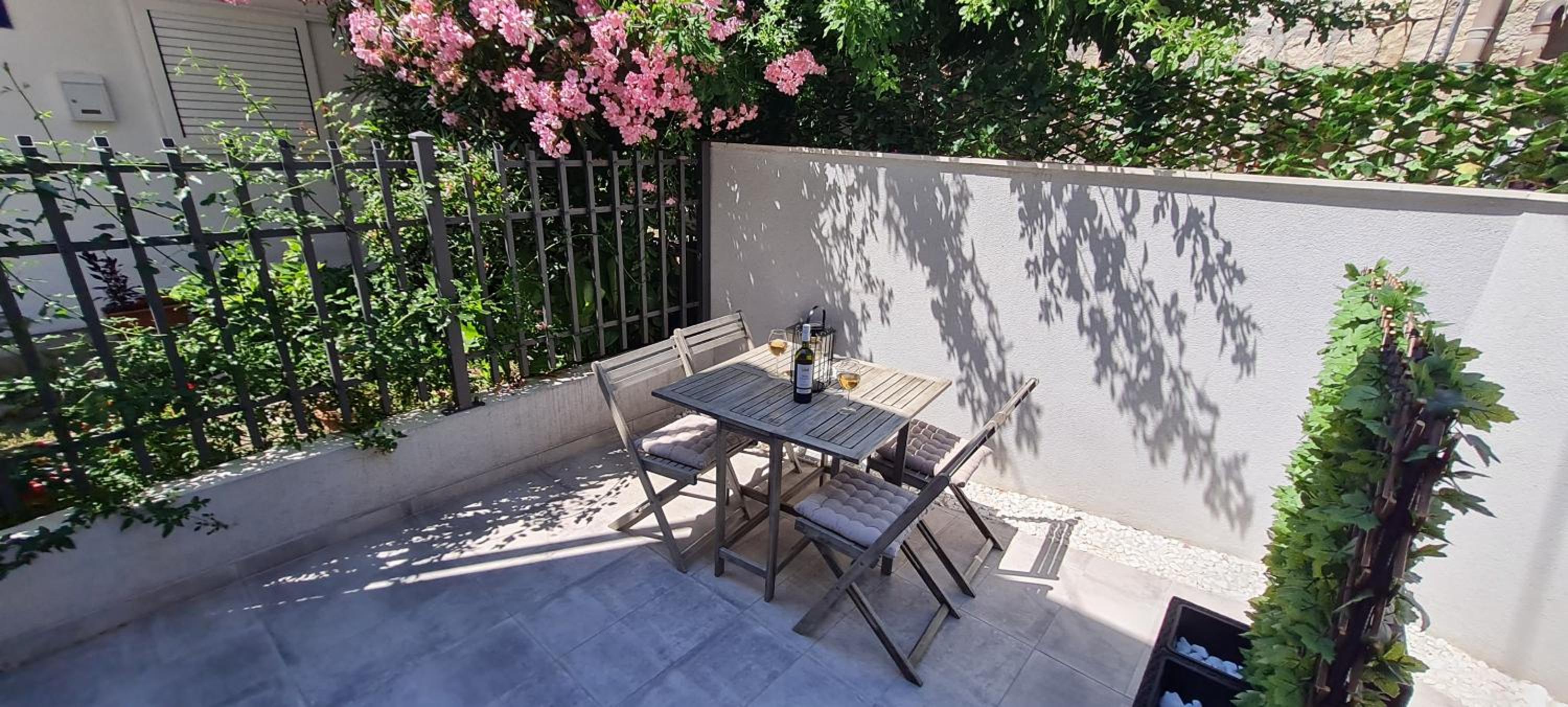 Apartment Kala