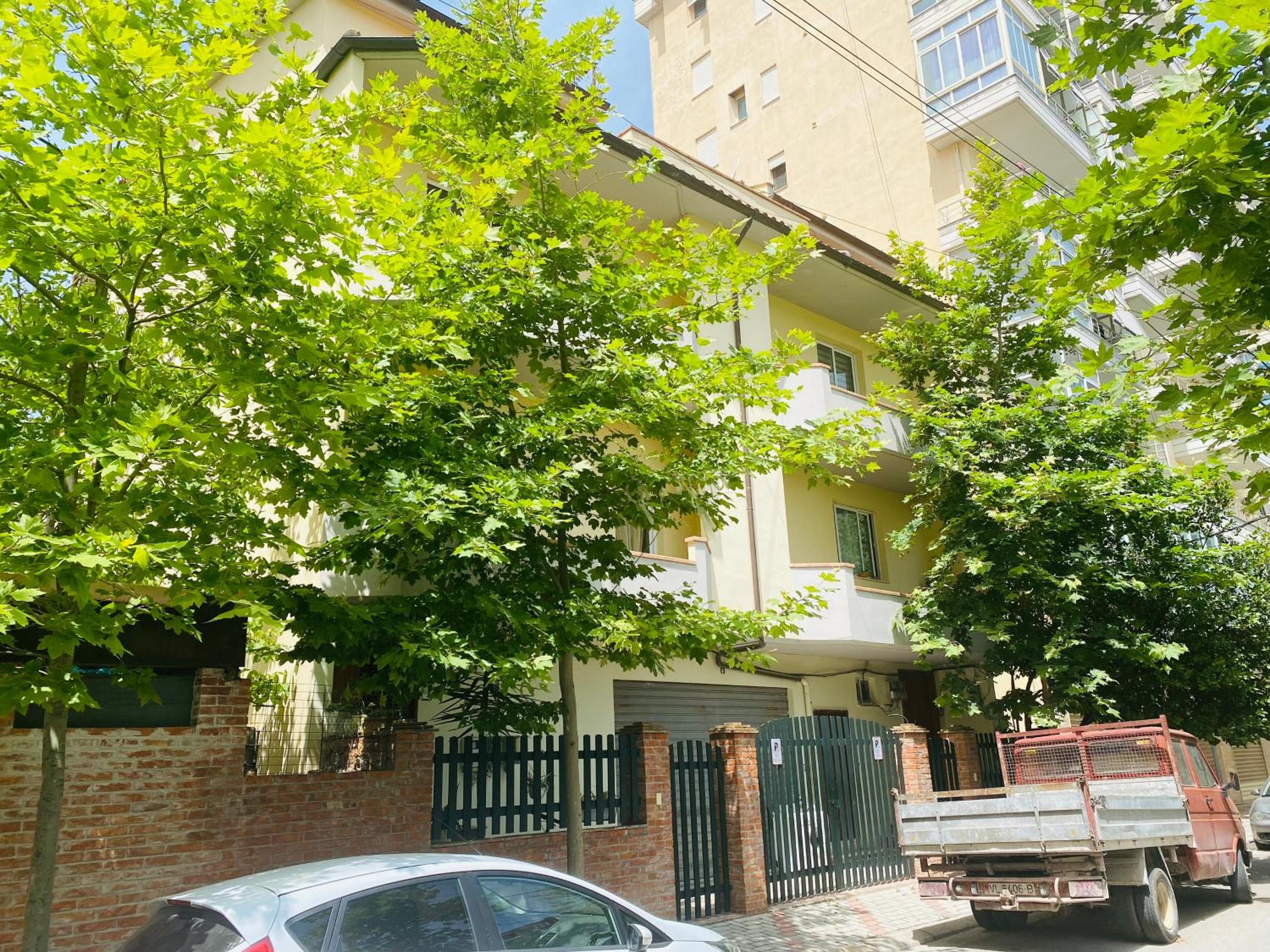 Iljazi's Apartaments