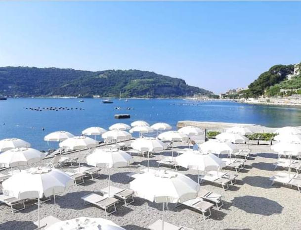 Hotel Quiet Night Affittacamere La Spezia - Image 1