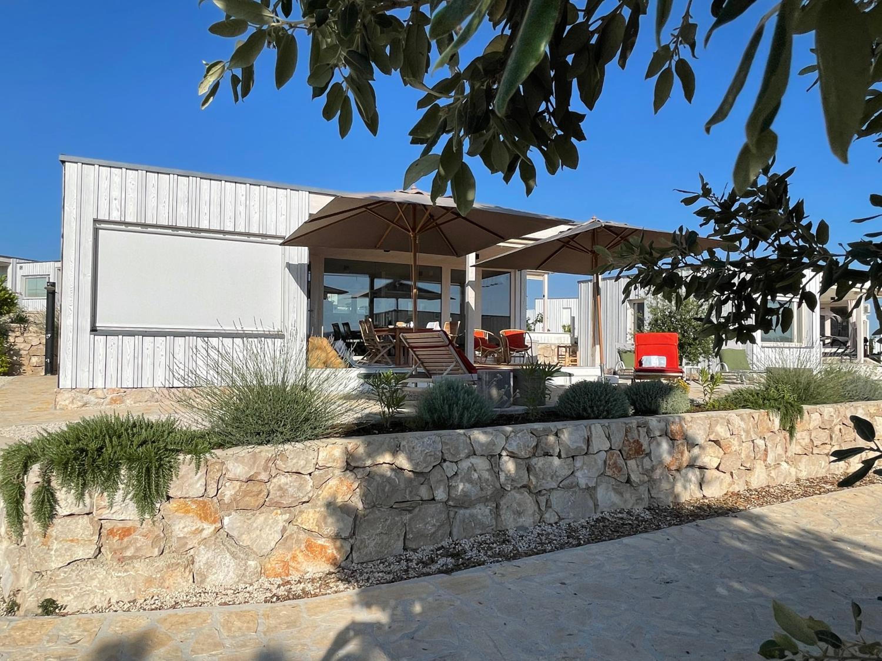 BUQEZ Eco Resort - beachfront 20 & House 42